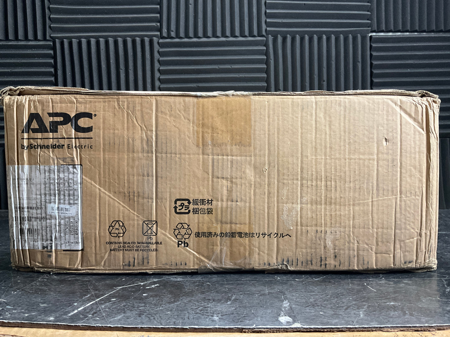 APC-SmartUPS-1500VA-RM--Japanese-