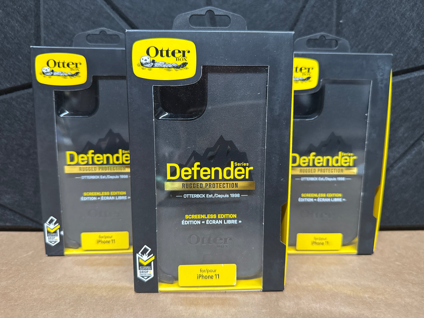 Otterbox-Defender-Series-Protective-Case--Apple-iPhone-11---black-