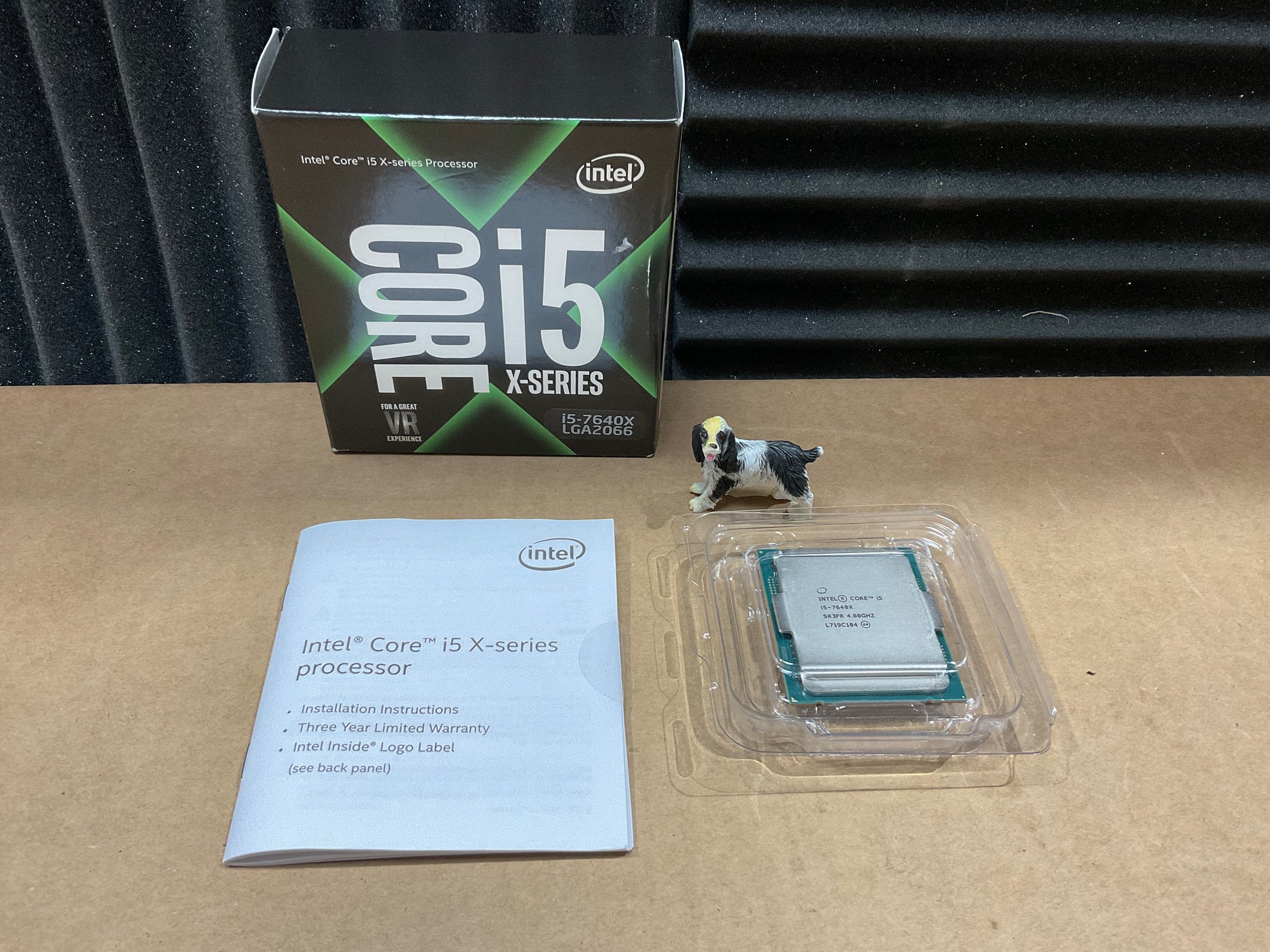 Intel-Core-i5-7460X-4Ghz--6MB-Cache--Quad-Core-Processor