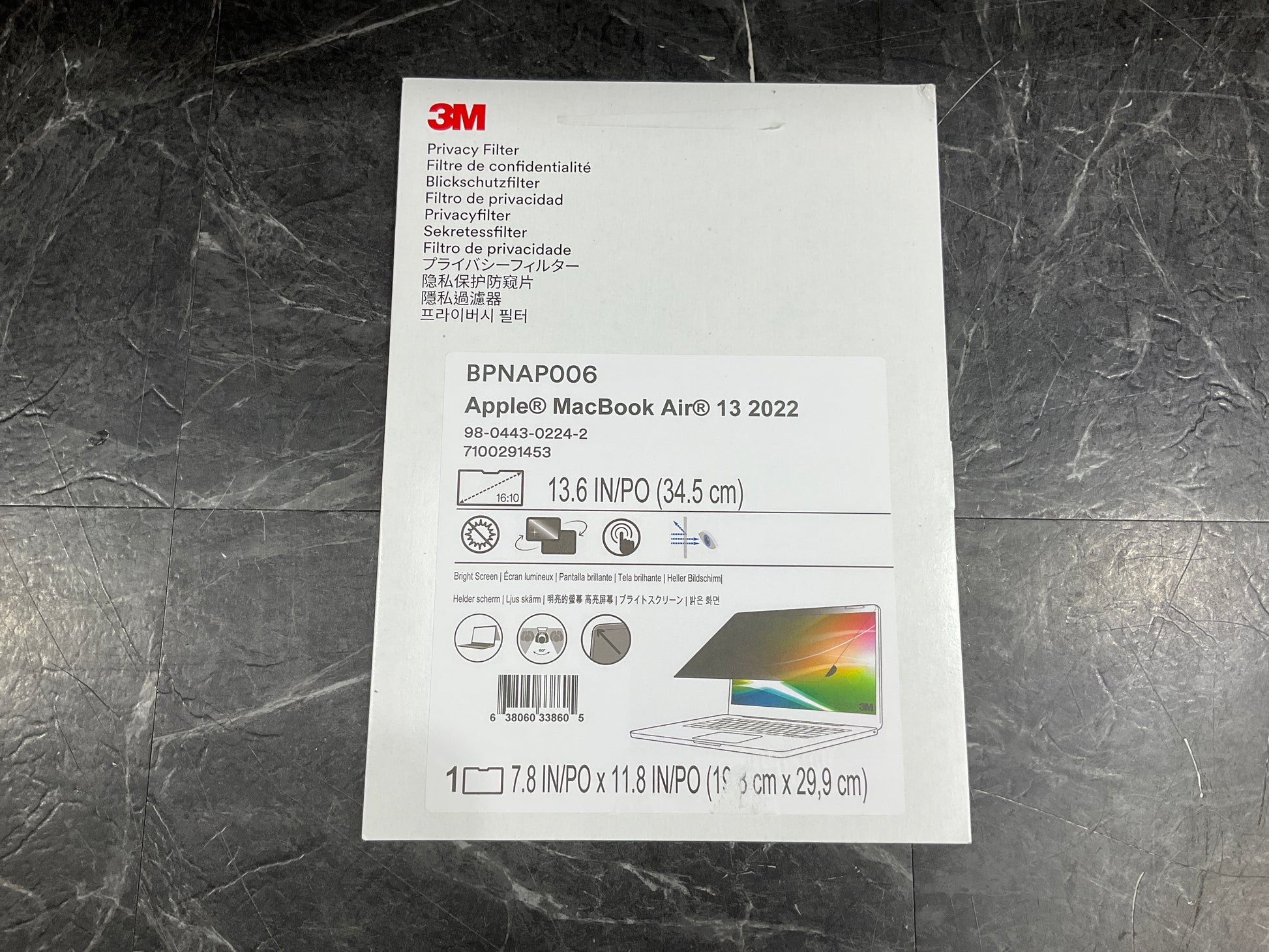 3M-Privacy-Screen-Filter--MacBook-Air-13-M2,-13-6--