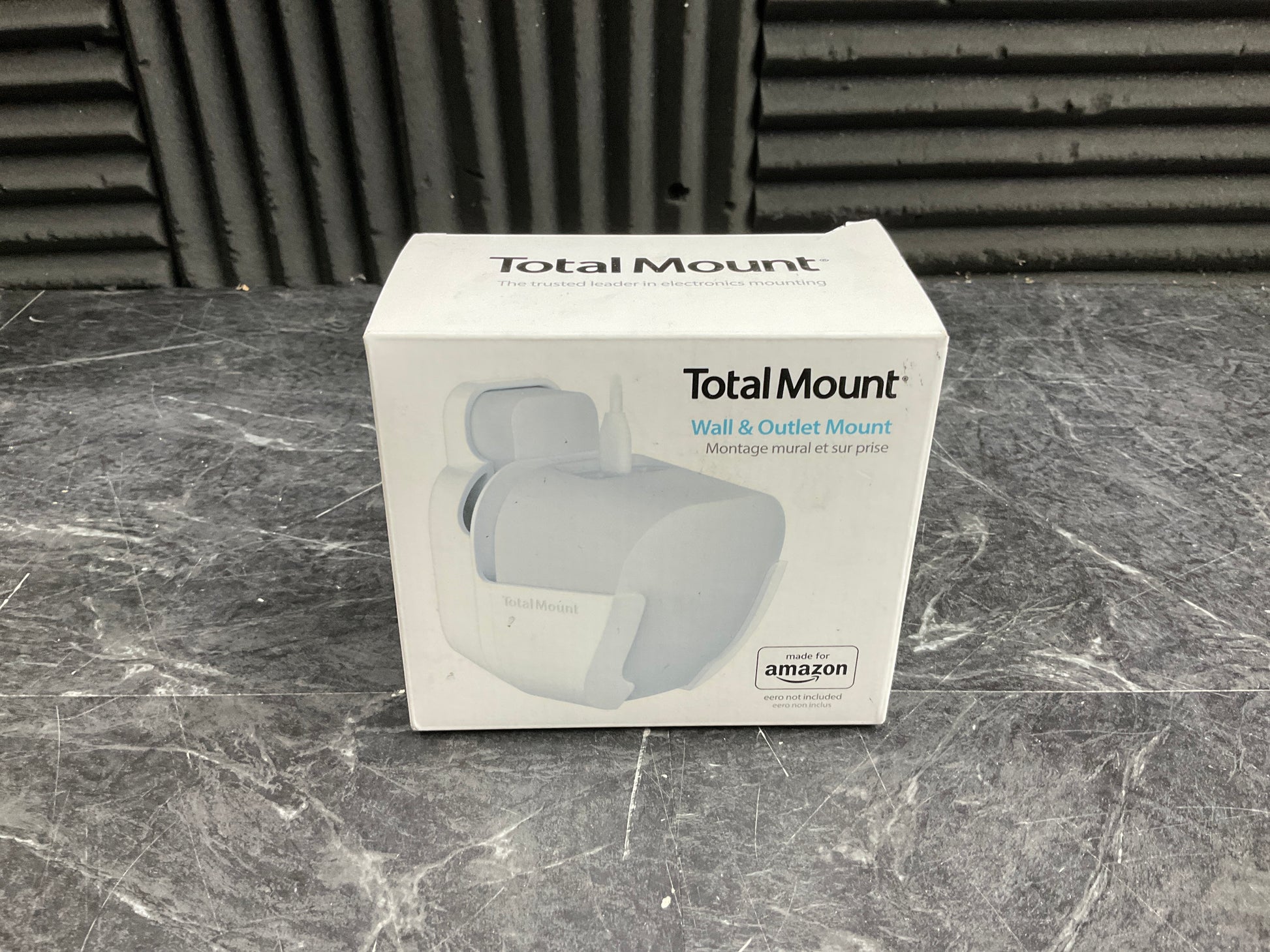 Total-Mount-Wall-and-Outlet-Mount--Eero-6,-6-,-Made-for-Amazon-