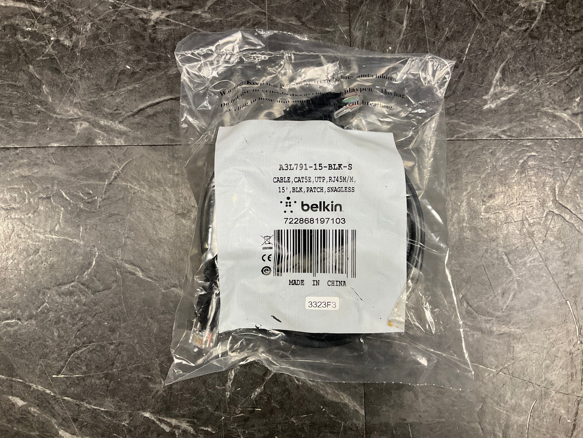 Belkin-RJ45-CAT-5e-Patch-Cable,-Snagless-Molded---15-feet--black-