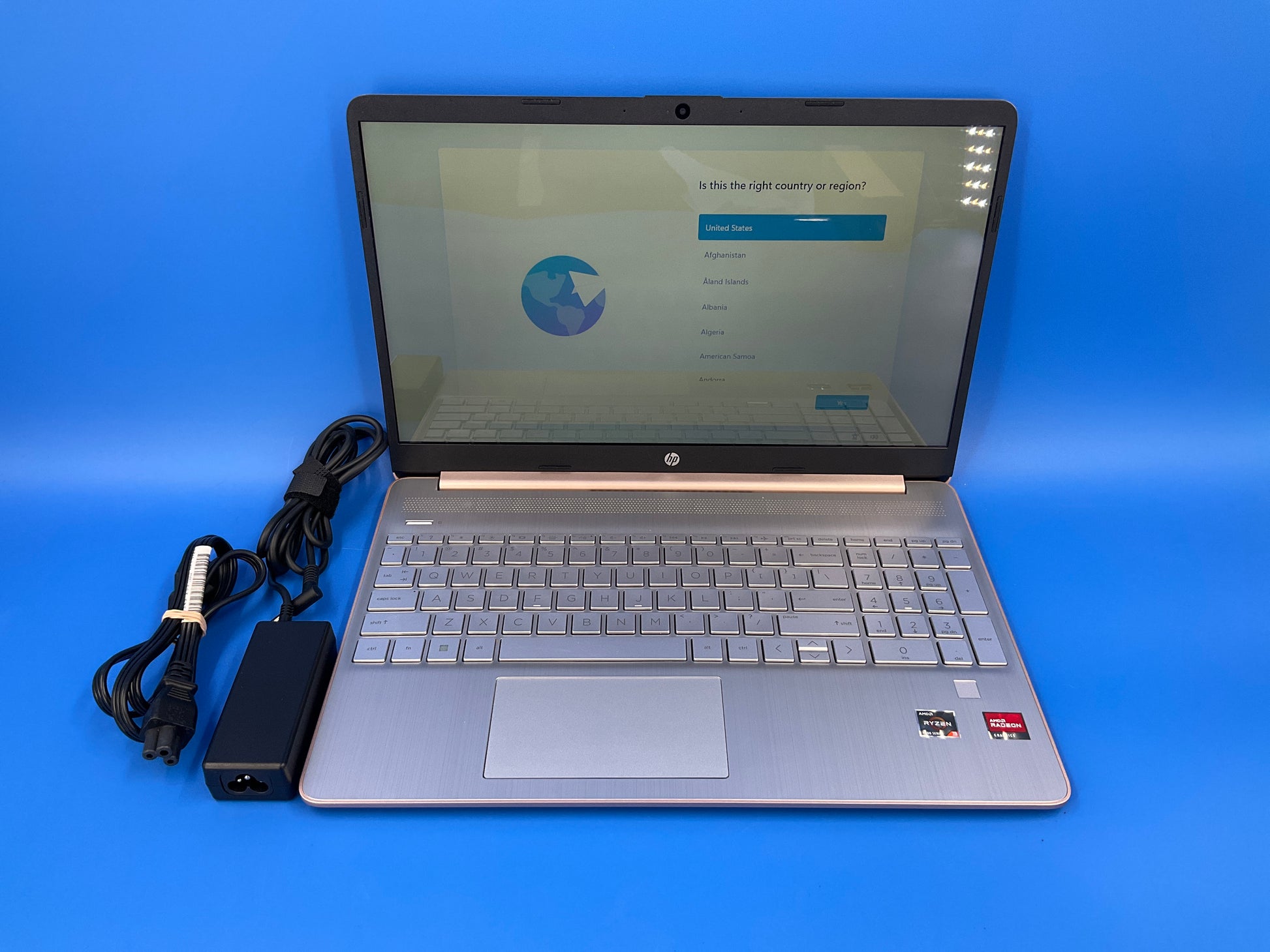 HP-Laptop-15-ef2006ds-R3-5300U-8GB-512GB-BT5-WiFi6-15-6W-W11H