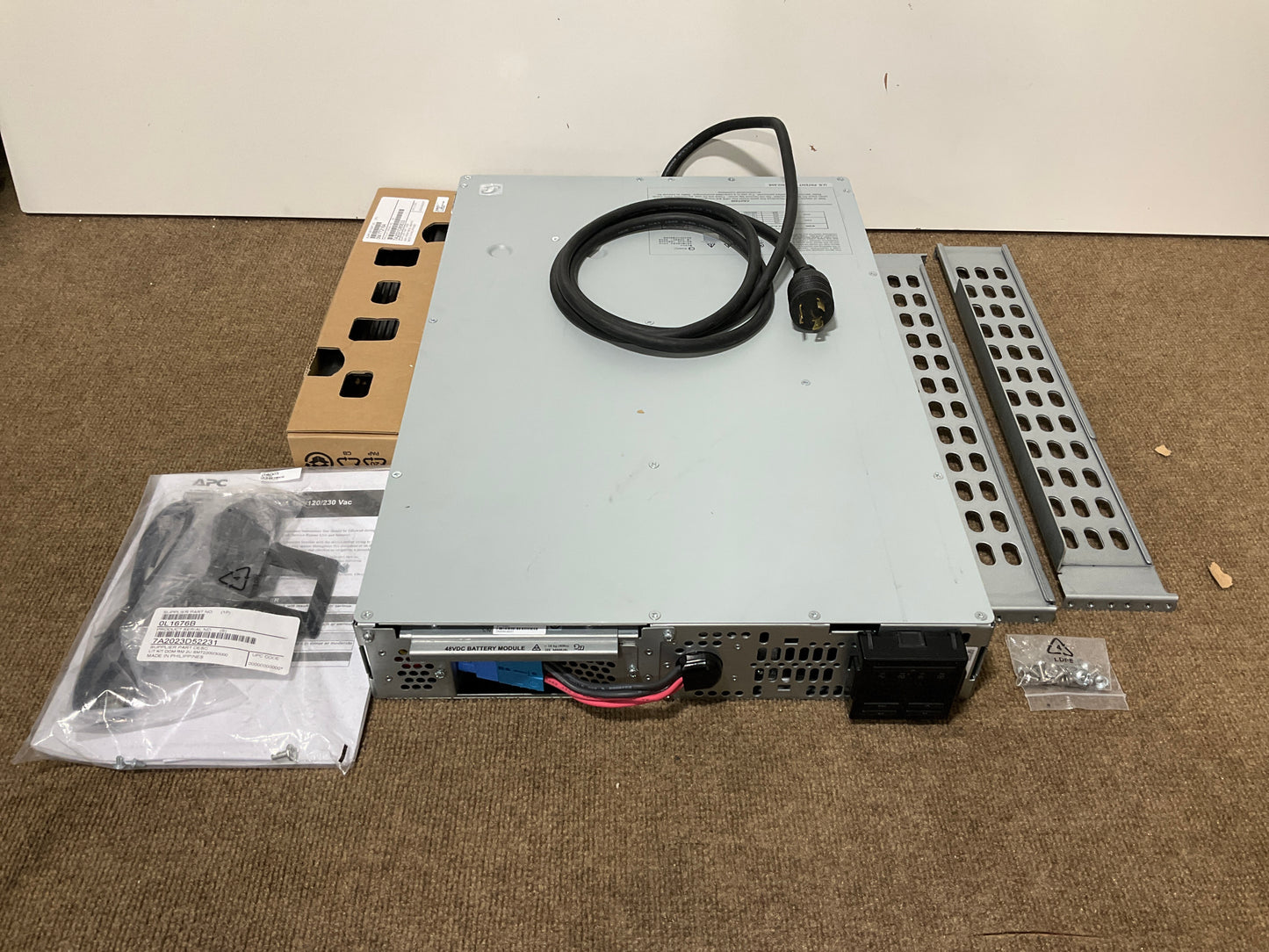 APC-SmartUPS-3000VA--208V-