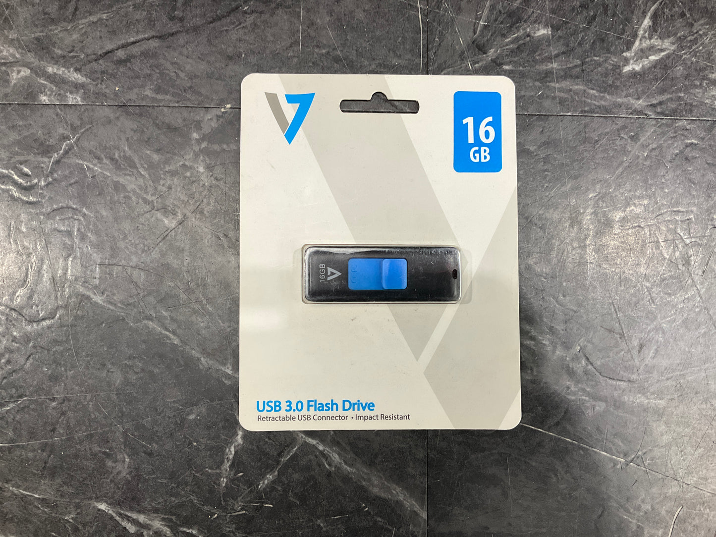 V7-16GB-USB3-Flash-Drive--black-