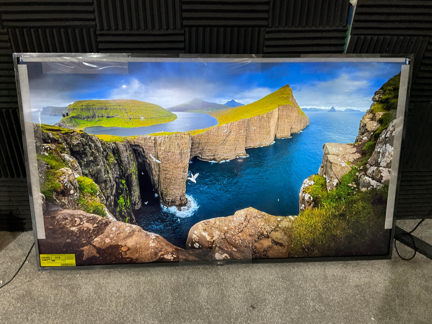 LG-65--LED-LCD-Hospitality-TV--4K-