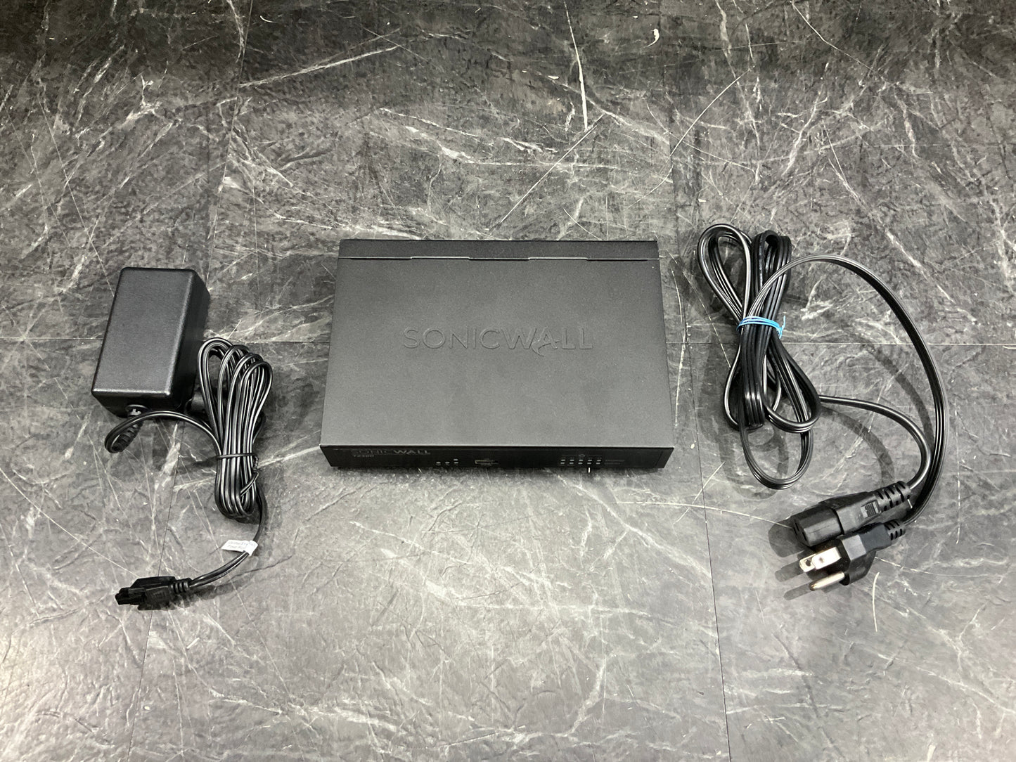 SonicWall-TZ-300-Internet-Appliance--Secure-Upgrade-Plus-3-years-