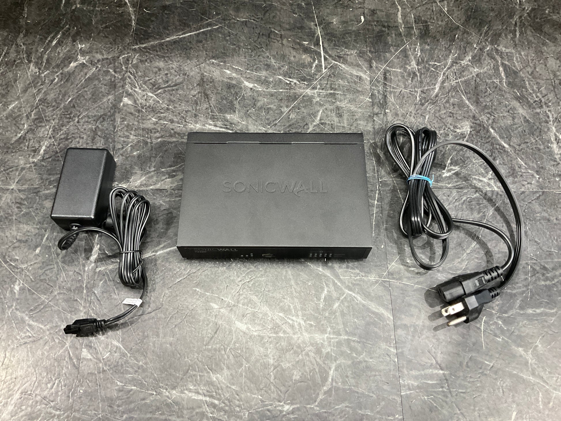 SonicWall-TZ-300-Internet-Appliance--Secure-Upgrade-Plus-3-years-