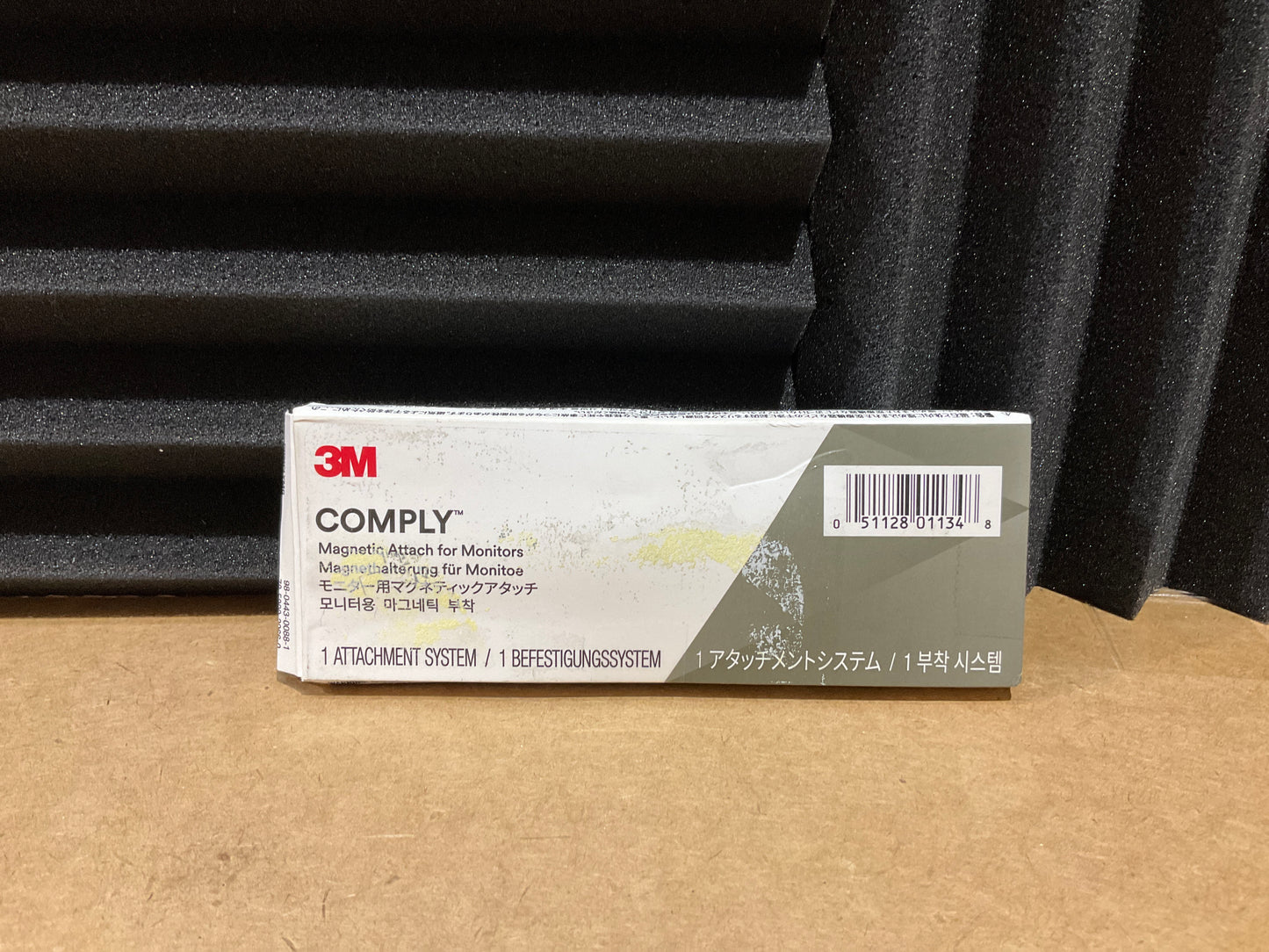 3M-Comply-Magnetic-Attach-Privaciy-Filter