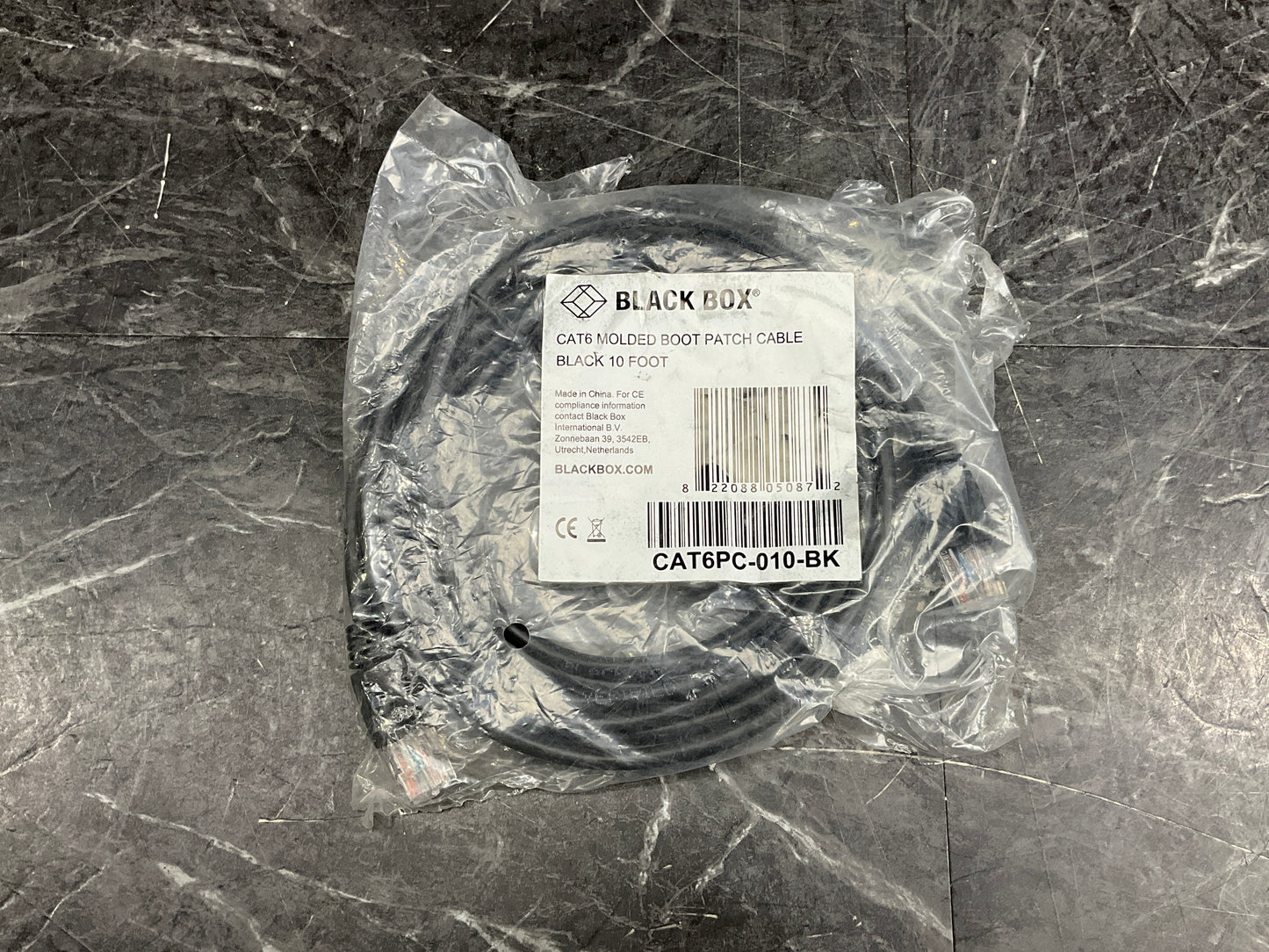 BlackBox-RJ45-CAT-6-Patch-Cable,-Snagless-Molded---10-feet--black-