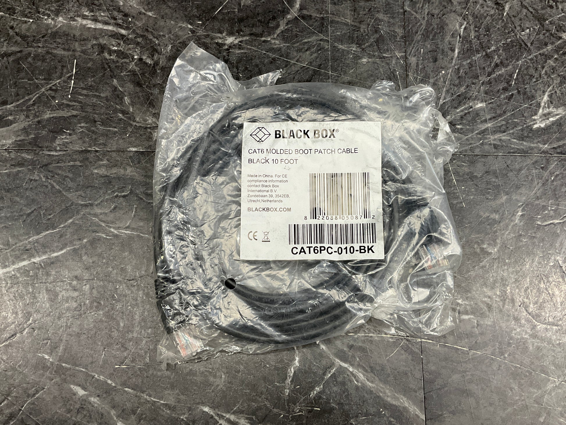 BlackBox-RJ45-CAT-6-Patch-Cable,-Snagless-Molded---10-feet--black-
