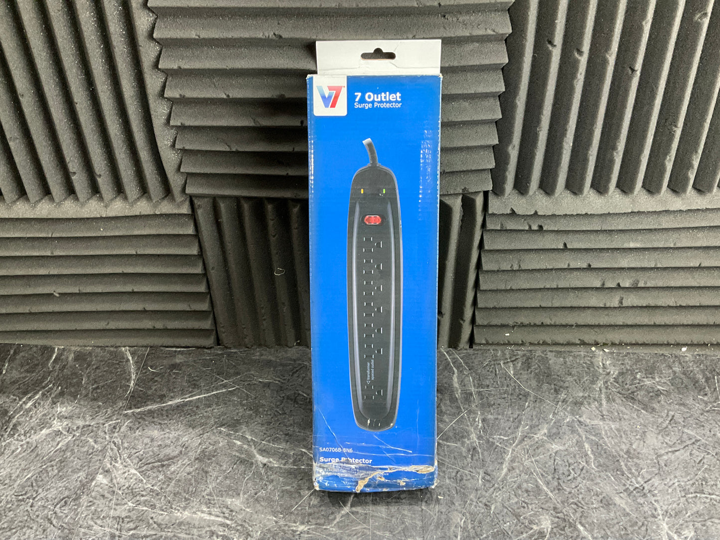 V7-Surge-Protector