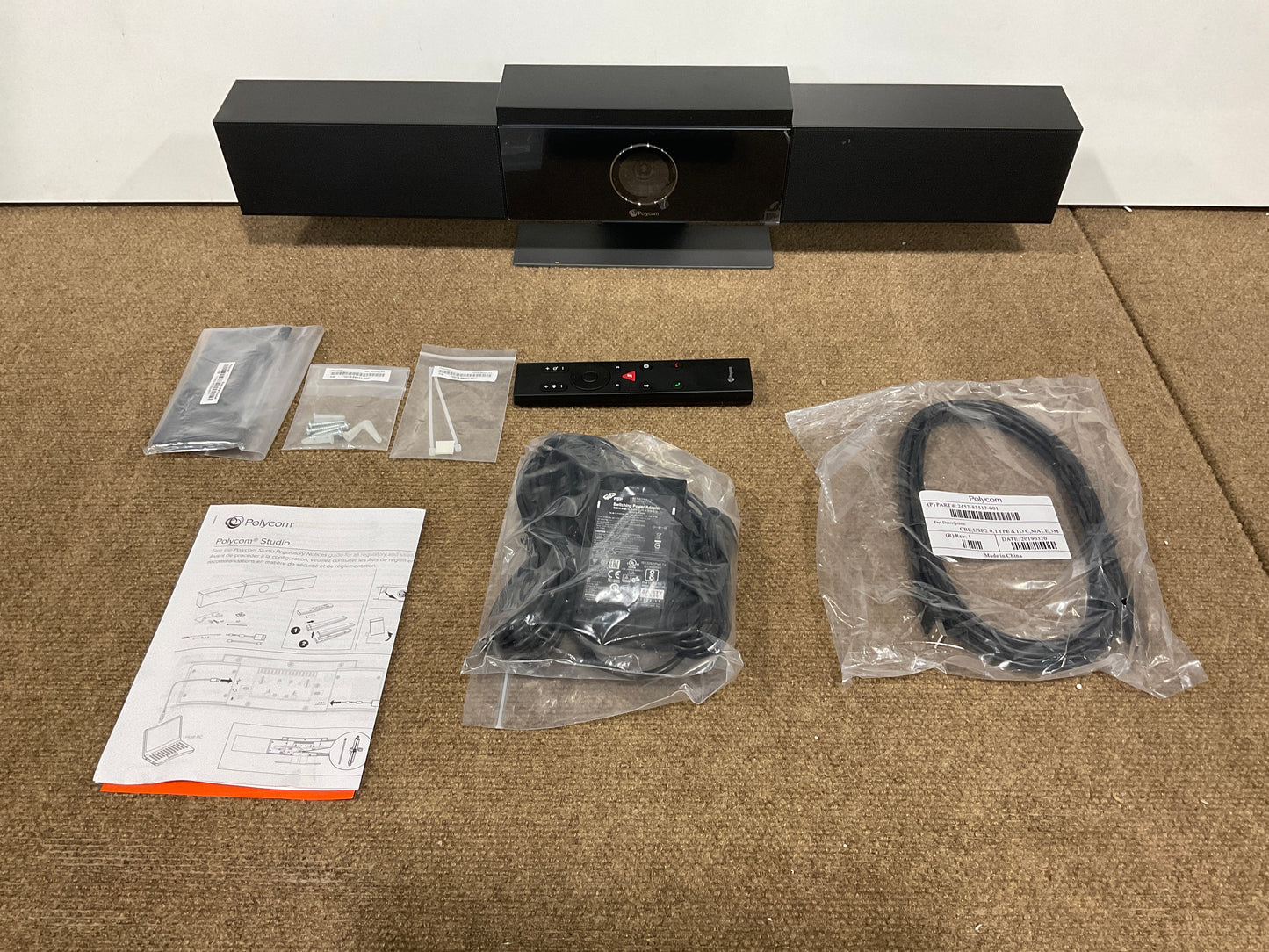 Polycom-Studio-4K-Video-Bar