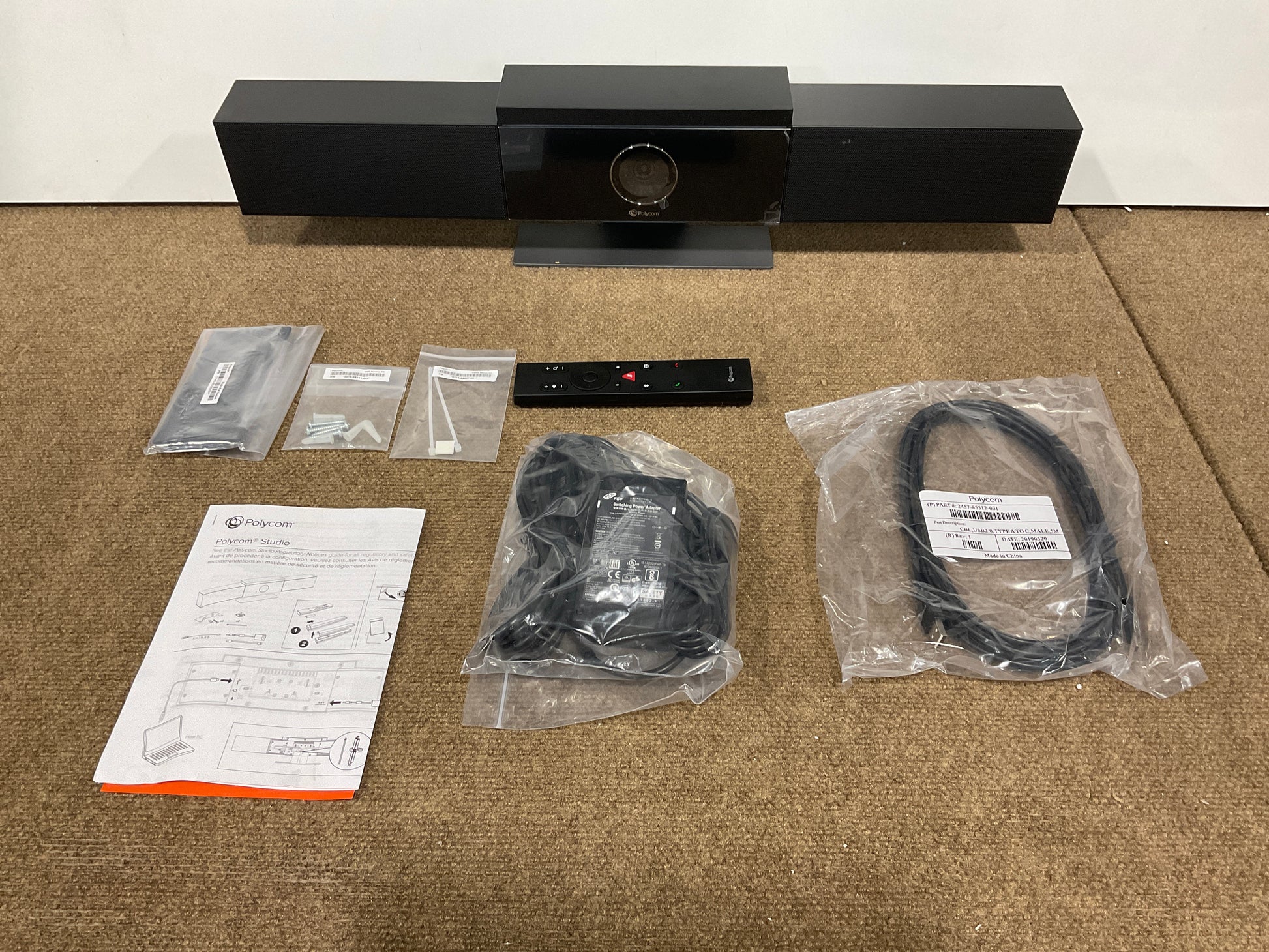 Polycom-Studio-4K-Video-Bar