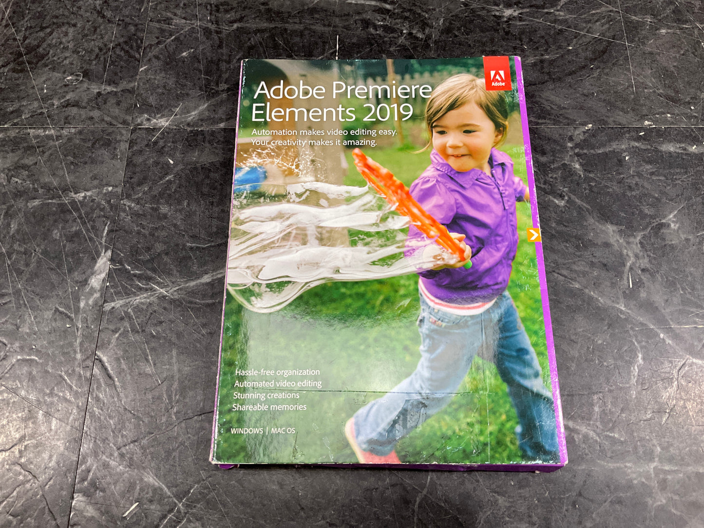 Adobe-Premiere-Elements-2019--Mac-Windows-DVD-
