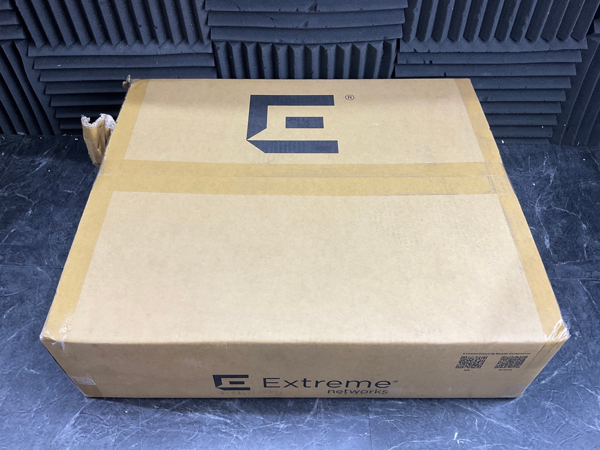 Extreme-Networks-ExtremeSwitching-5420F-48-port-10-100-1000-PoE---4-port-10-Gigabit-SFP--Switch