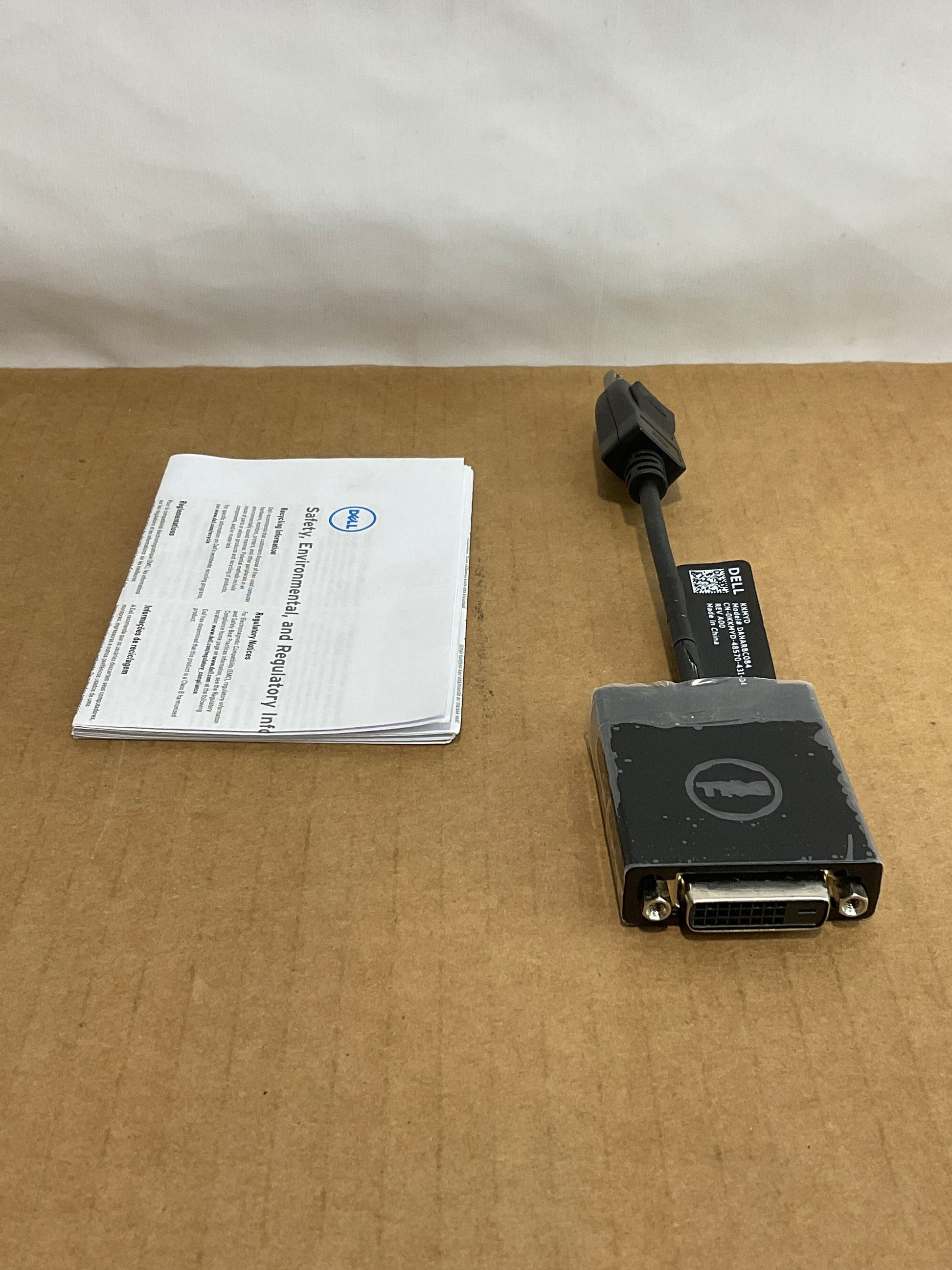 Dell-HDMI-to-VGA-Adapter