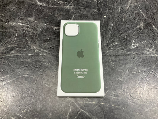 Apple-iPhone-Silicone-Case--15-Plus---cypress-