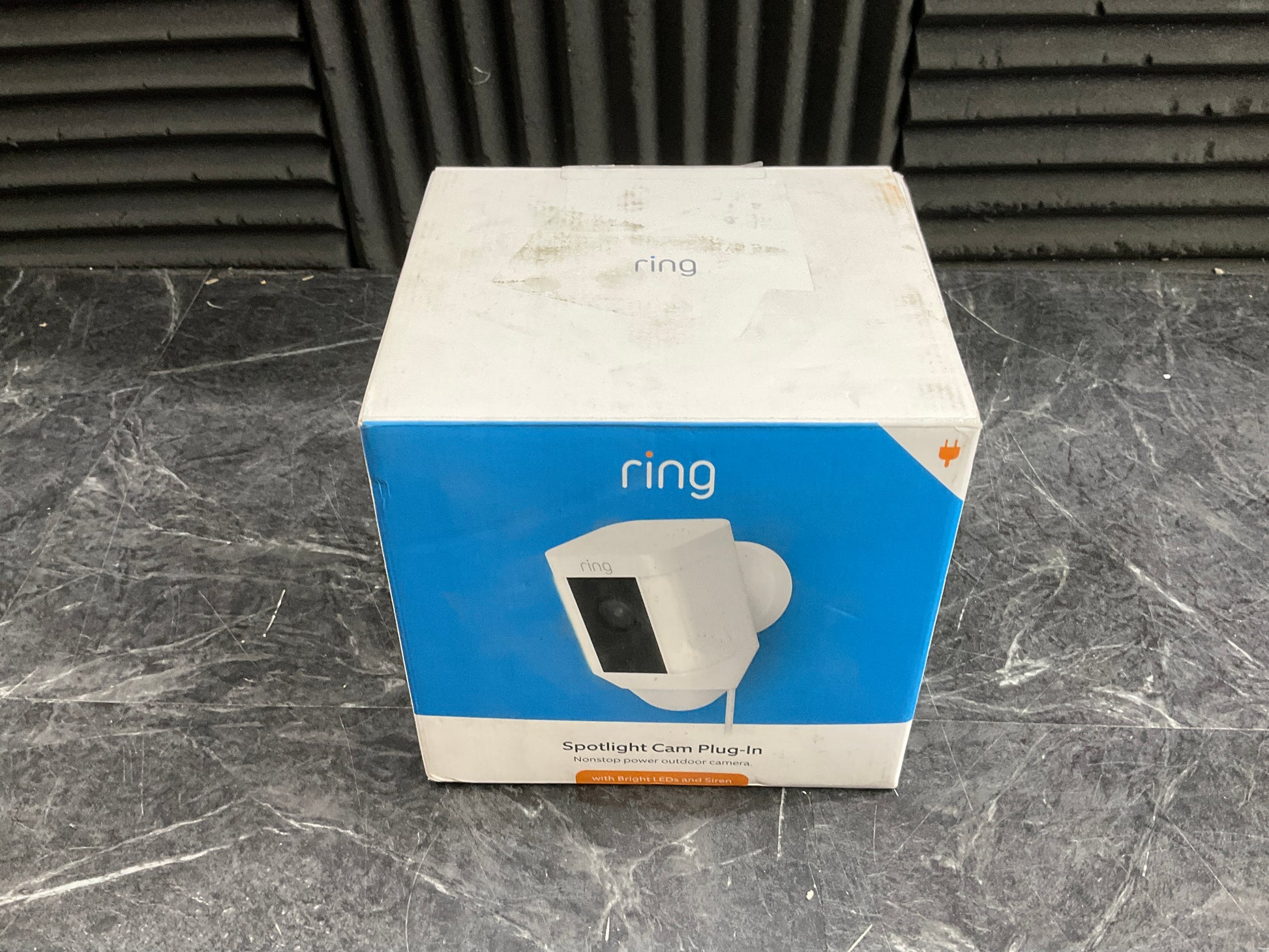 Ring-Spotlight-Cam--wired---white-