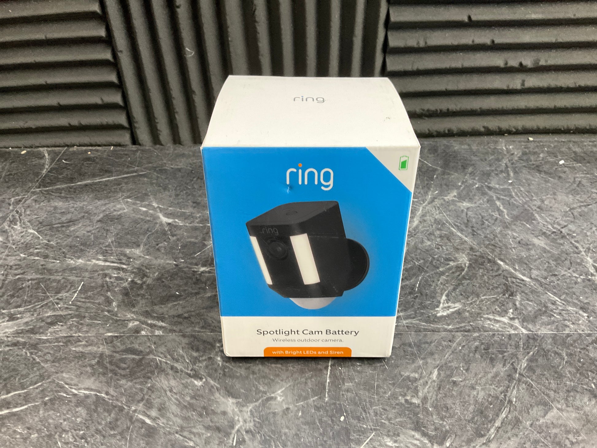 Ring-Spotlight-Cam--Wireless---Black-