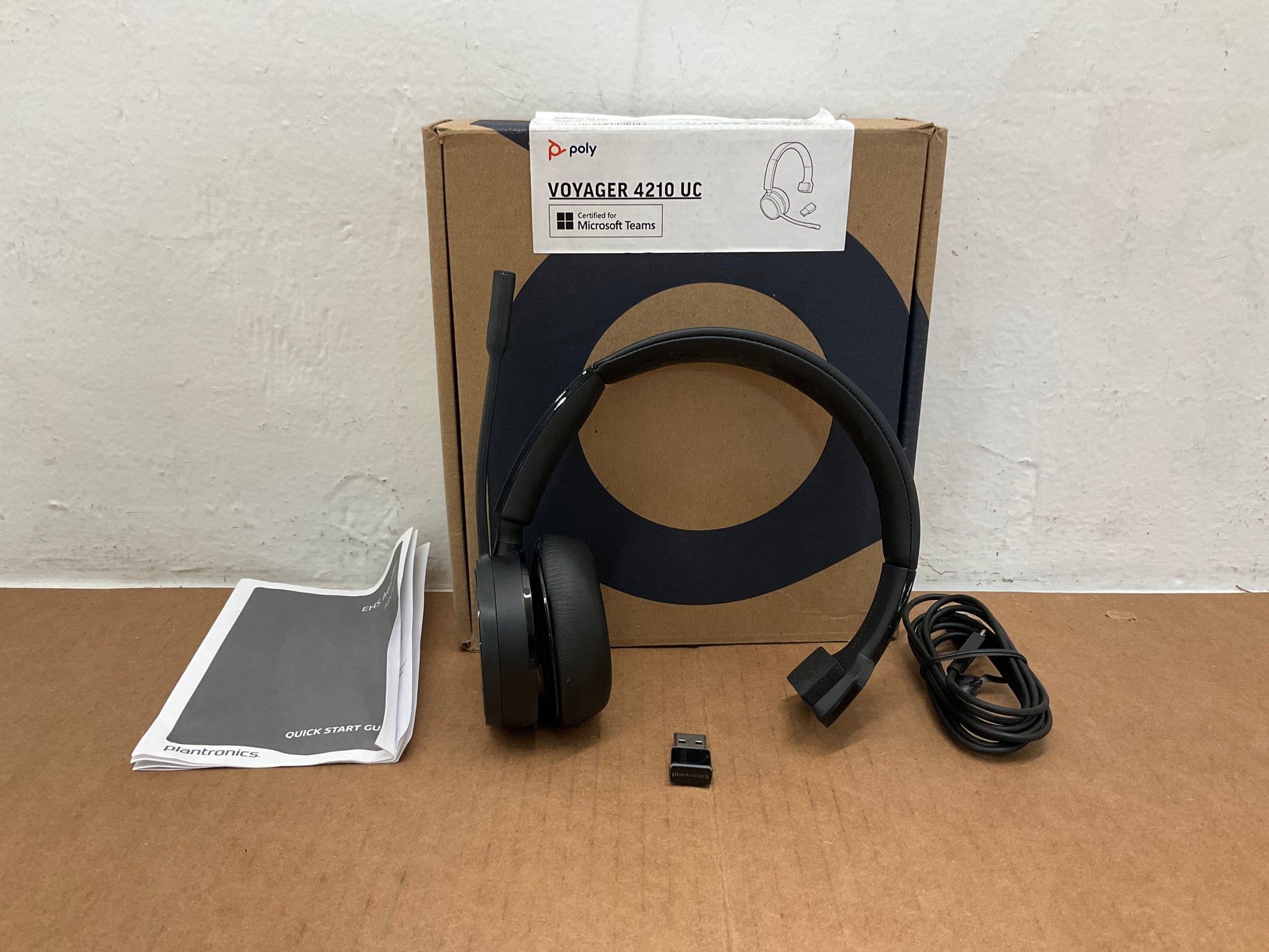 Plantronics-Voyager-4210-UC-Bluetooth-Stereo-Headset