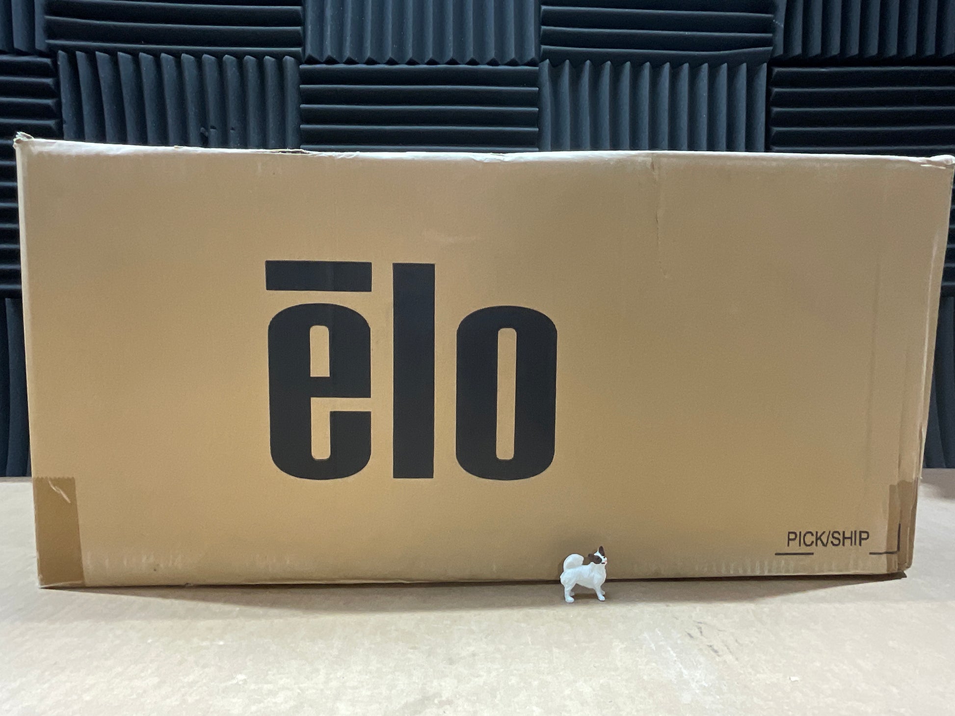 Elo-Wallaby-Self-Service-Countertop-Stand