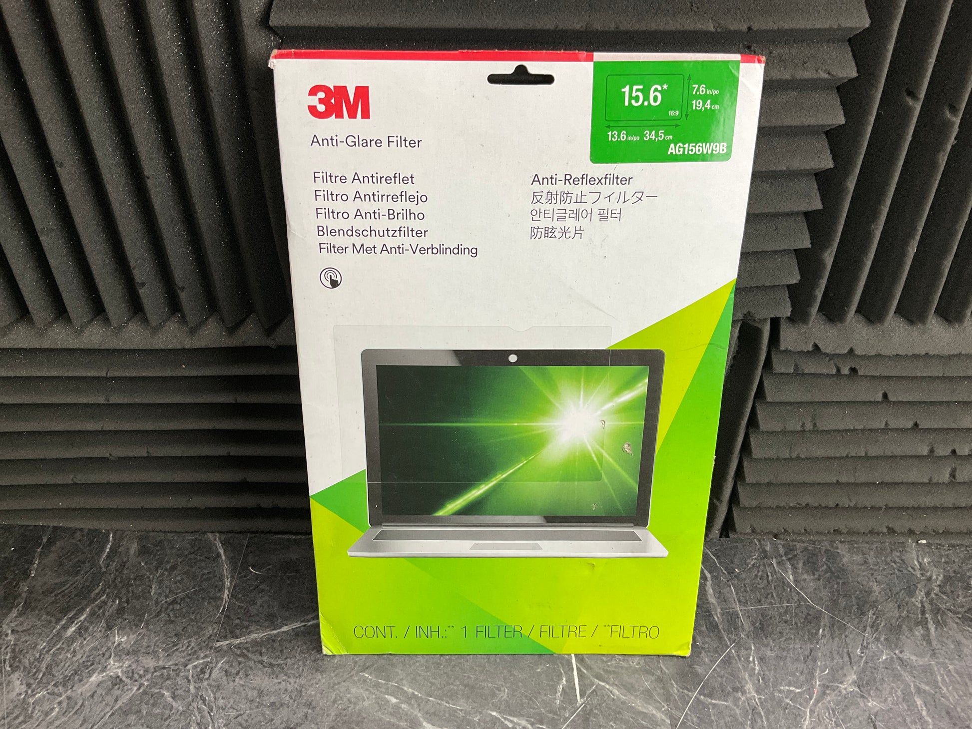 3M-Glare-Filter--15-6--
