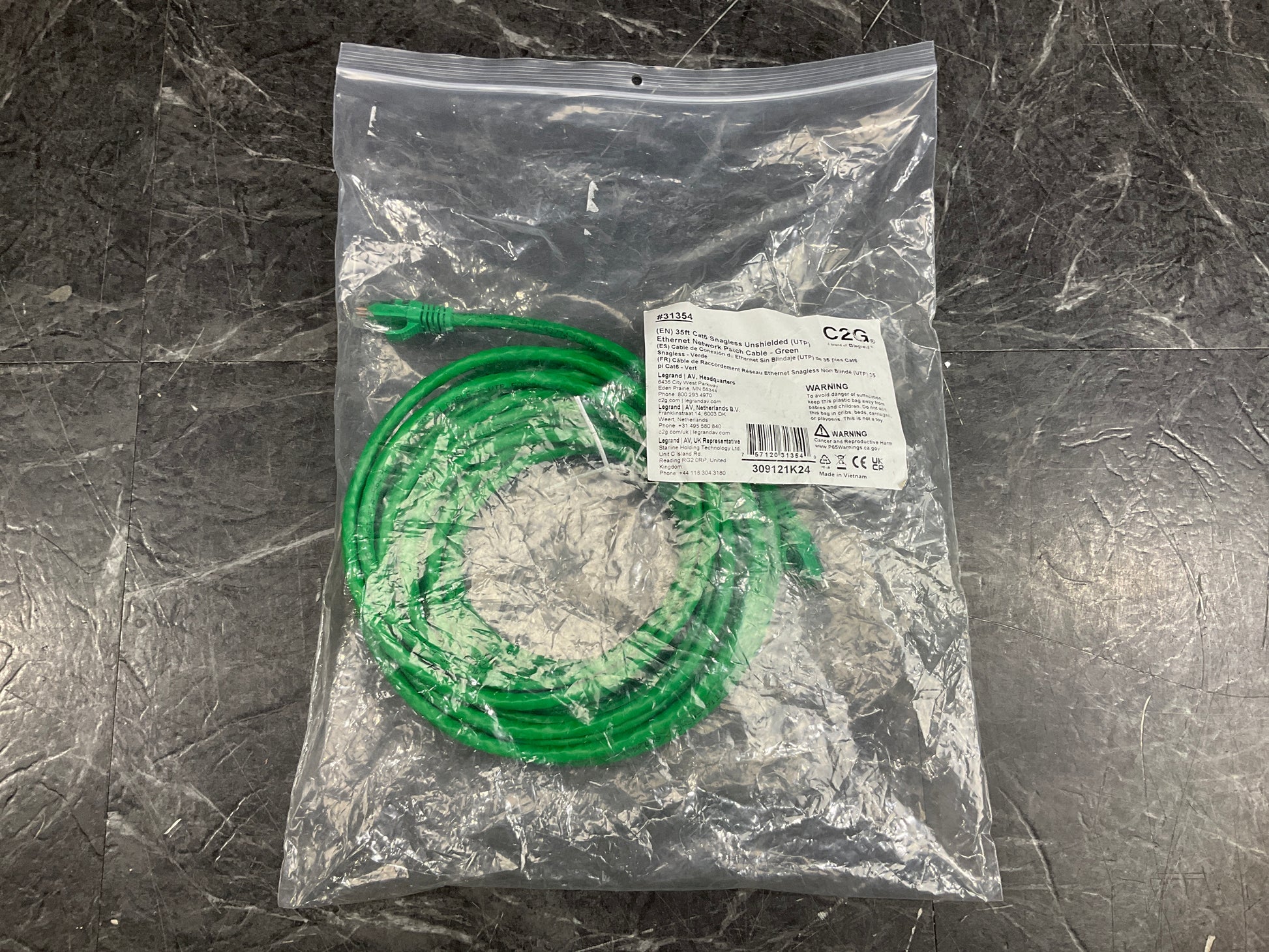 Cables-to-Go-CAT-6-Patch-Cable,-Snagless-Unshielded---3-feet--green-