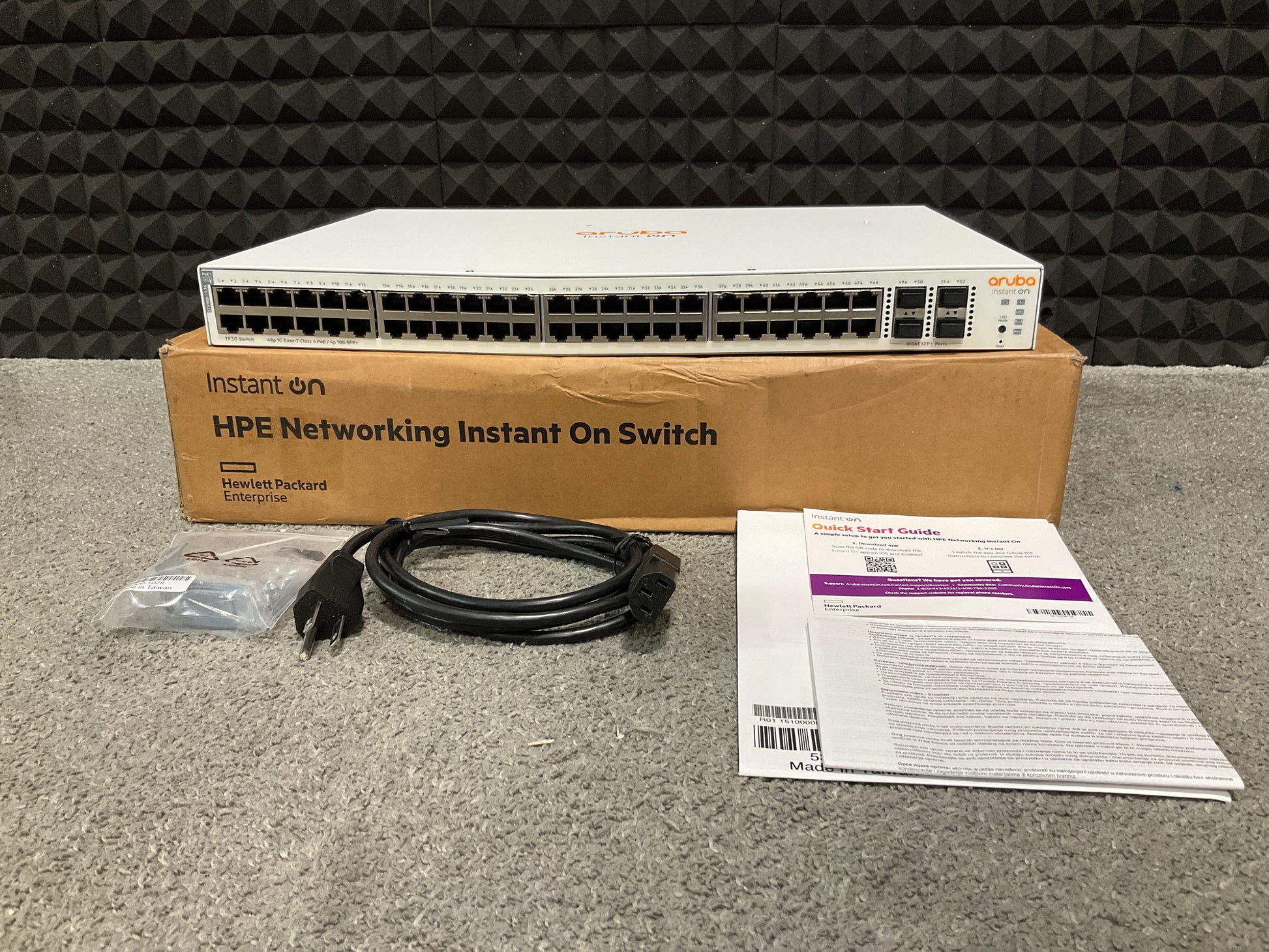 HPE-Aruba-Instant-On-1930-48-port-10-100-1000-PoE--Switch