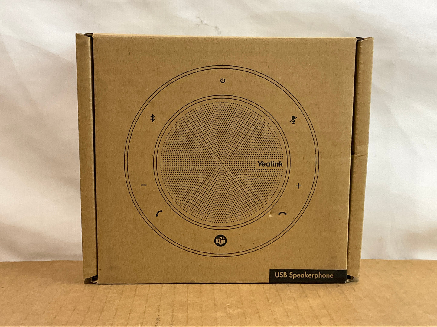 Yealink-CP900-Bluetooth-Speakerphone