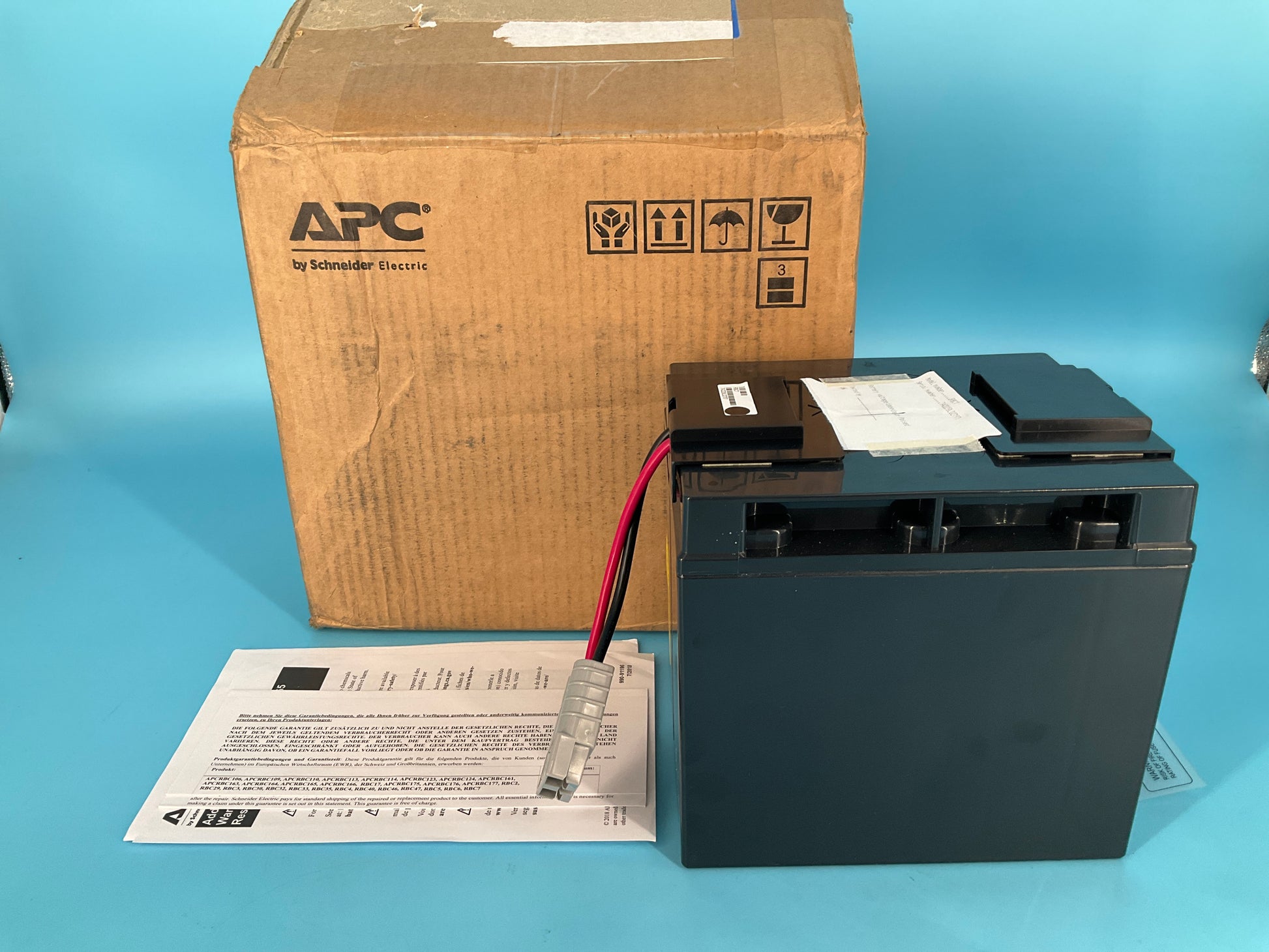 APC-SmartUPS-Replacement-Battery-Cartridge--700XL-1000XL-