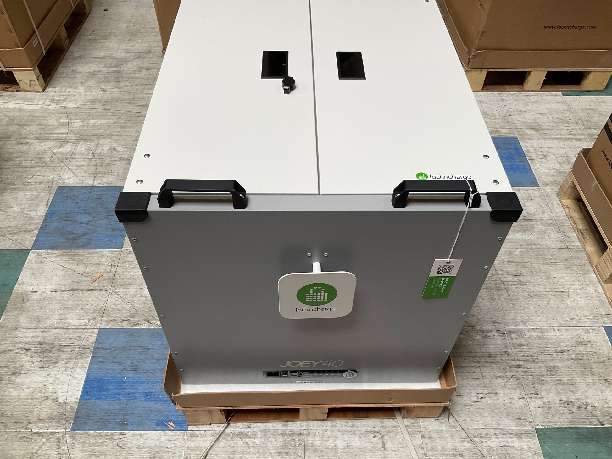 LocknCharge-Joey-40-Charging-Cart