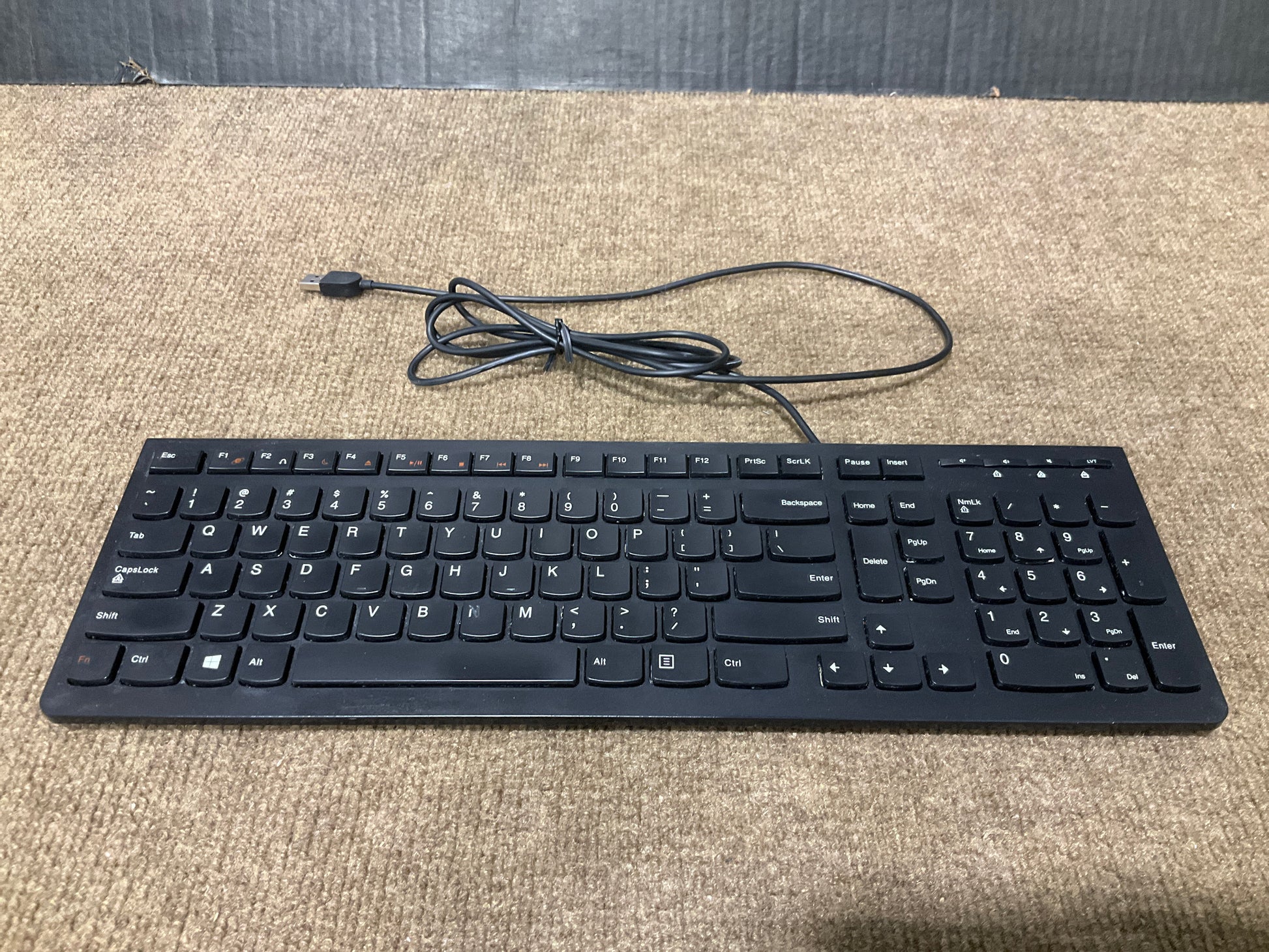 Lenovo-300-USB-Keyboard-and-Mouse