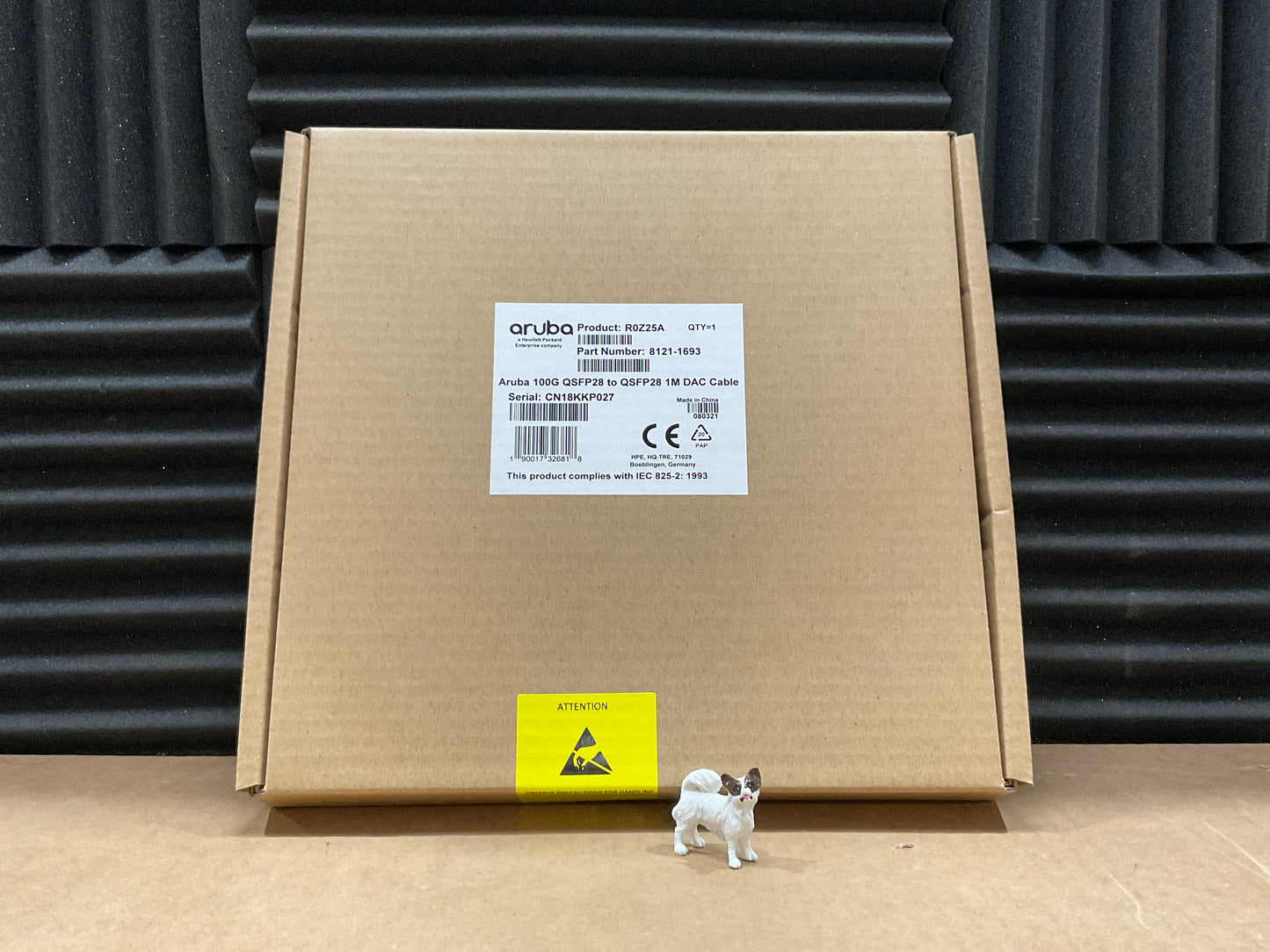 HP-QSFP28-to-SFP28-Direct-Attach-Cable--1-meter-