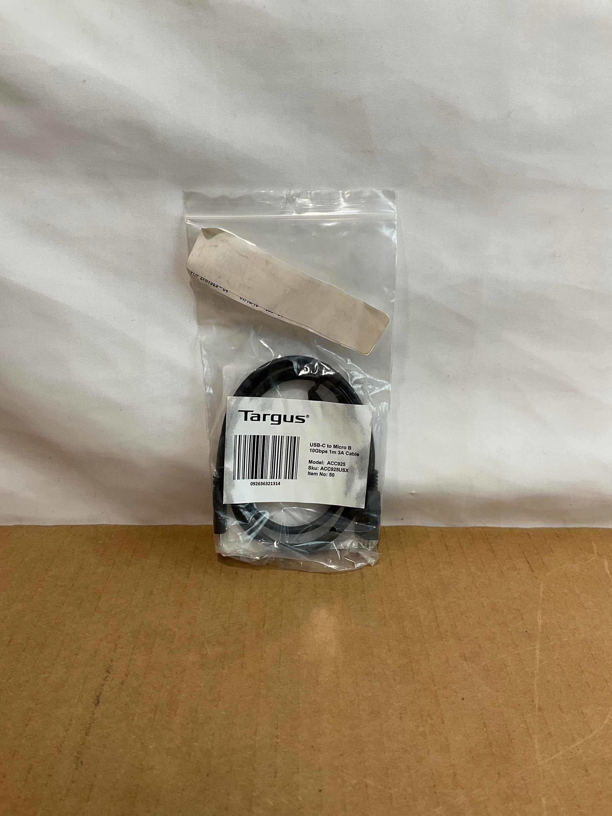 Targus-USB-C-to-MicroUSB-B-Cable--1-meter-