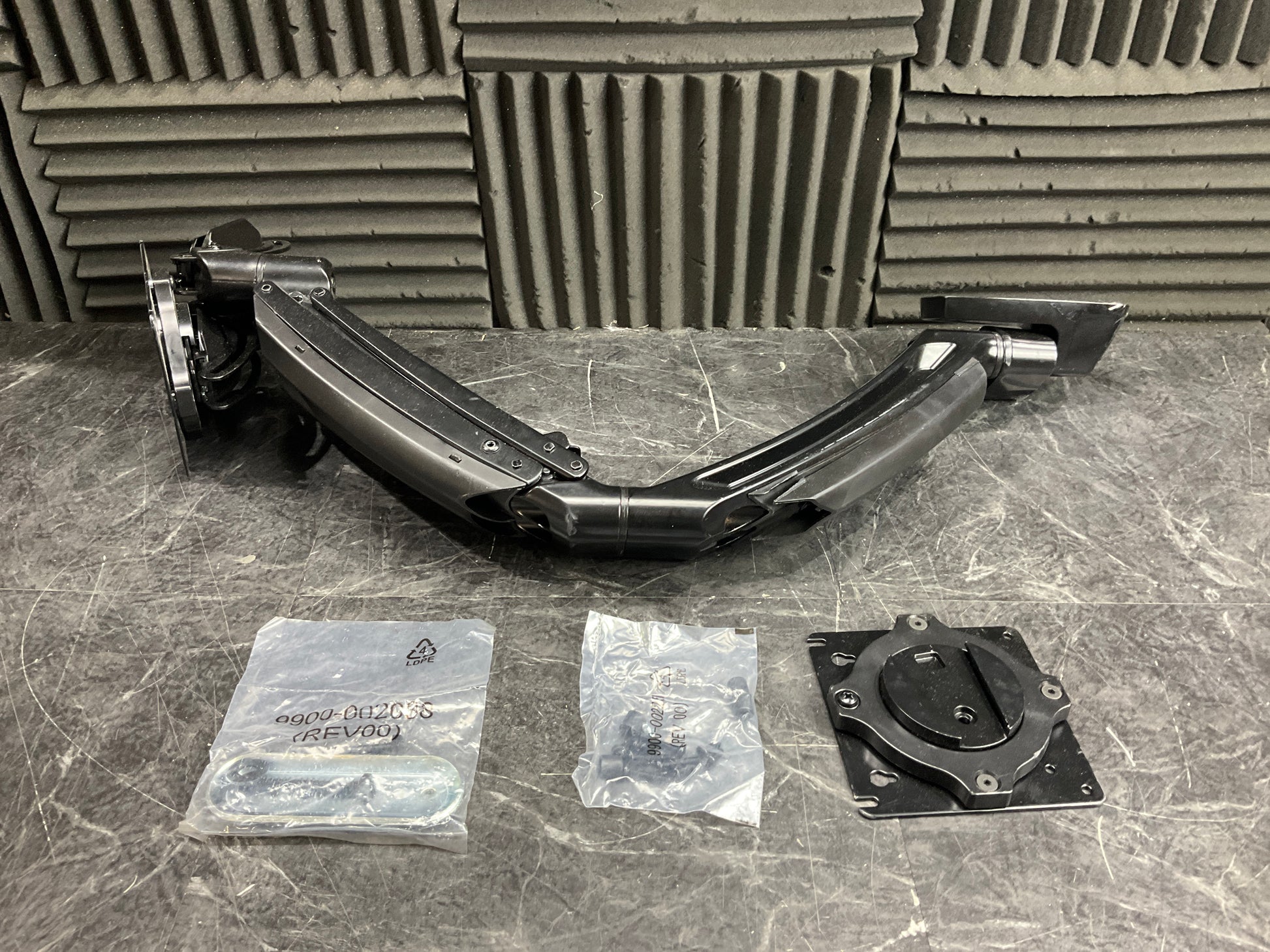 Chief-Kontour-Double-Monitor-Wall-Mount