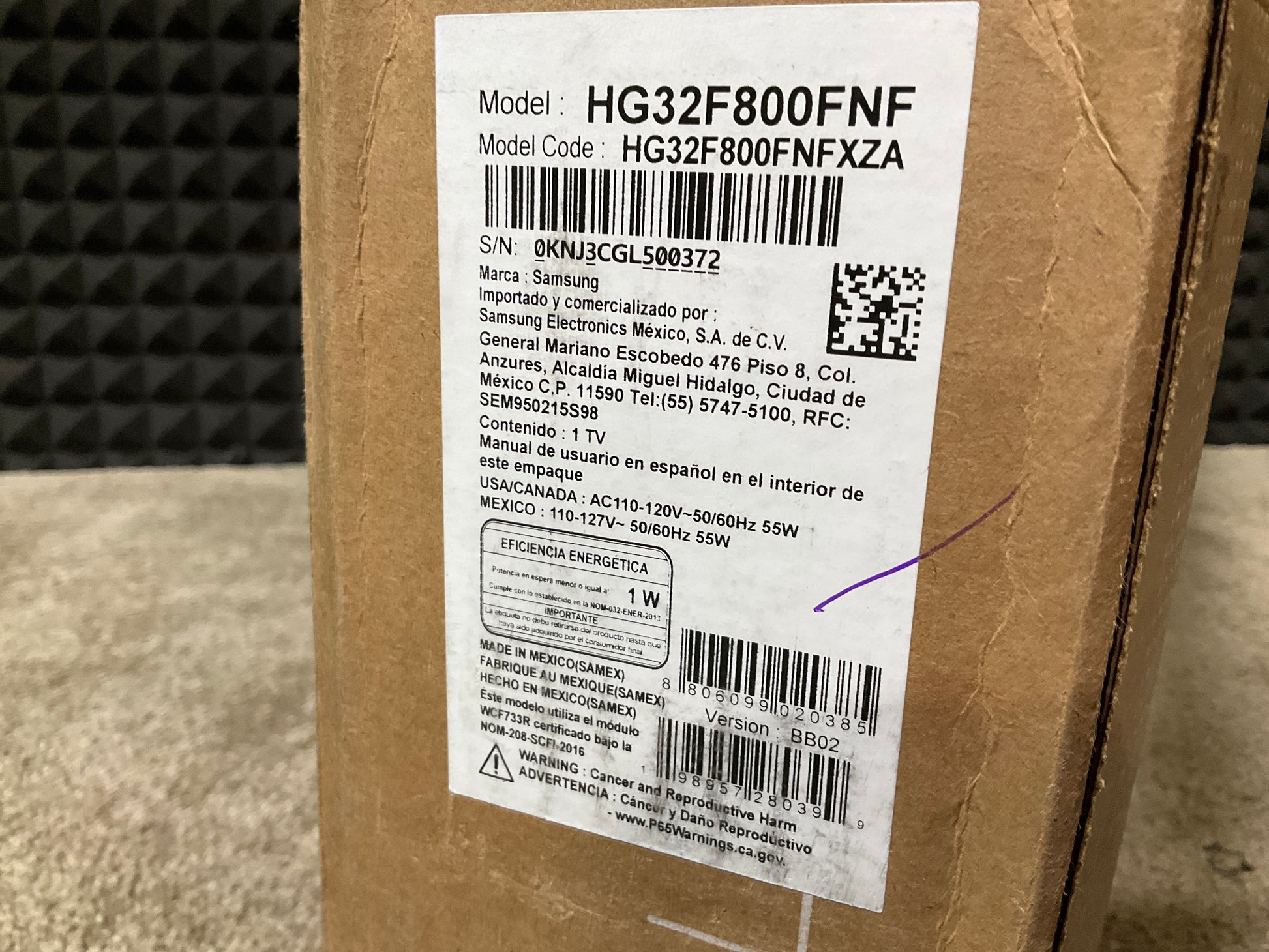 Samsung-HF8000F-32--QLED-Hospitality-TV--1080p-