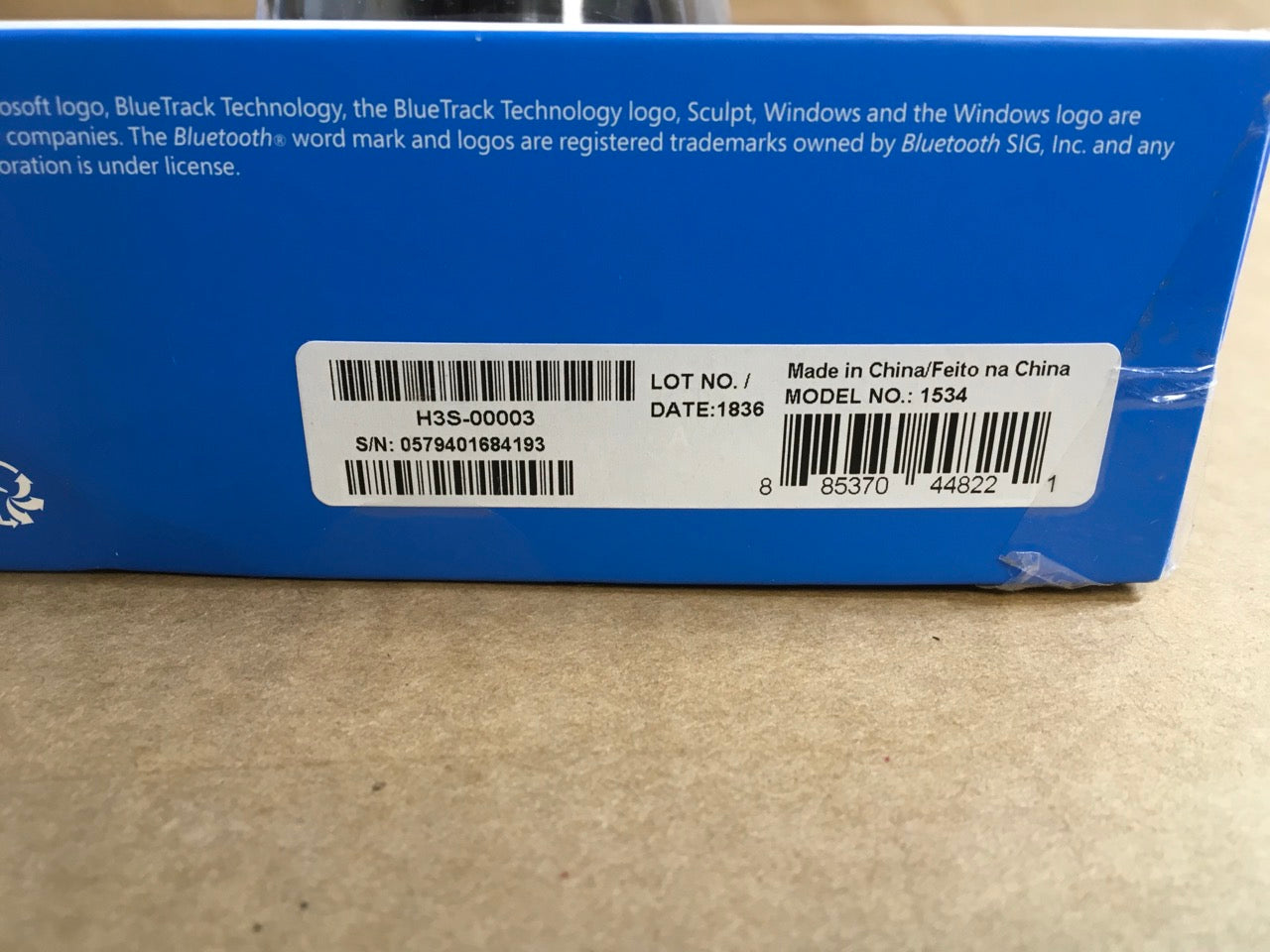 Microsoft-Bluetooth-Sculpt-Comfort-Mouse