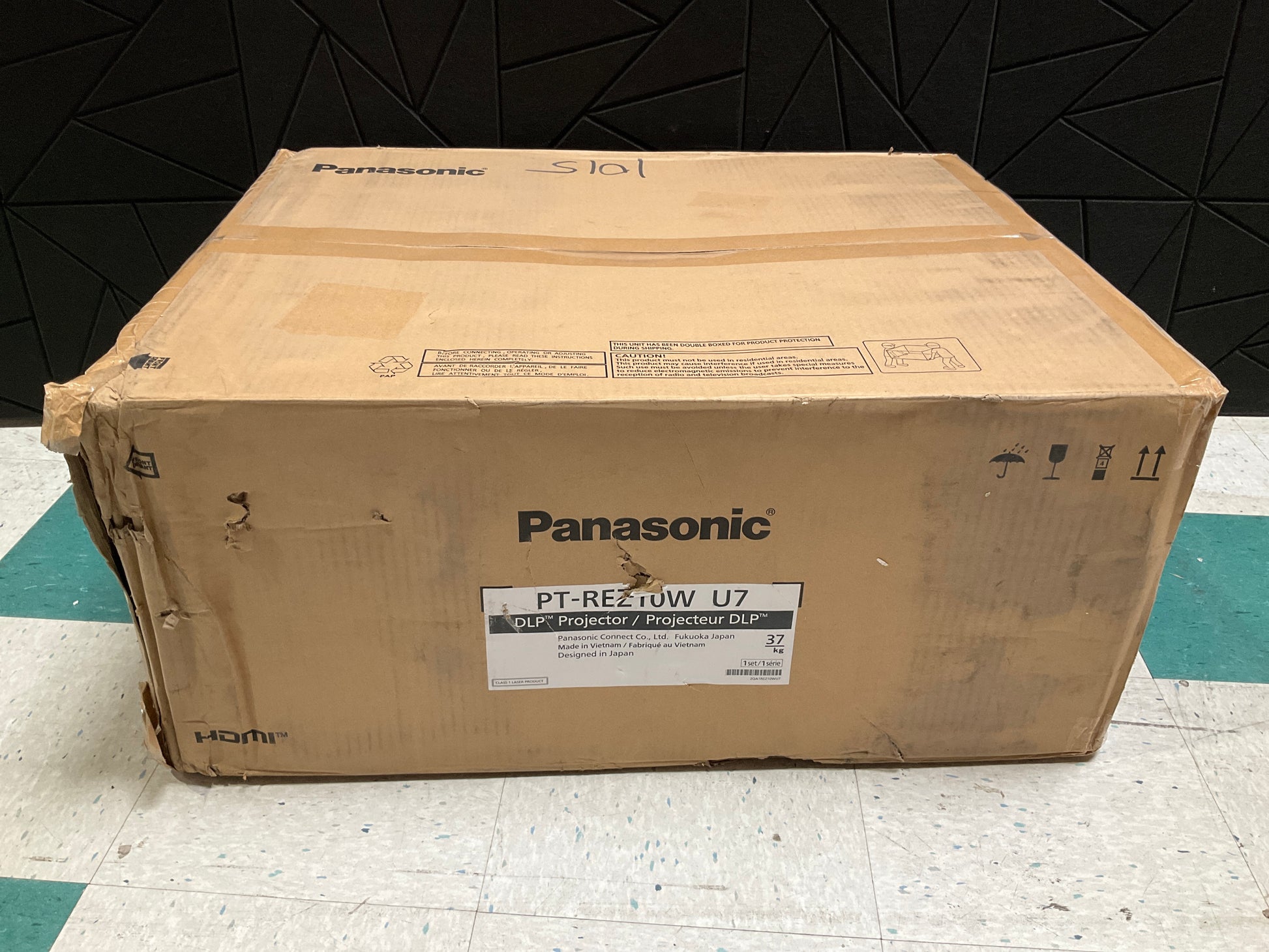 Panasonic-PT-REZ80LWU7-Projector--8000-lumens---WUXGA---white-