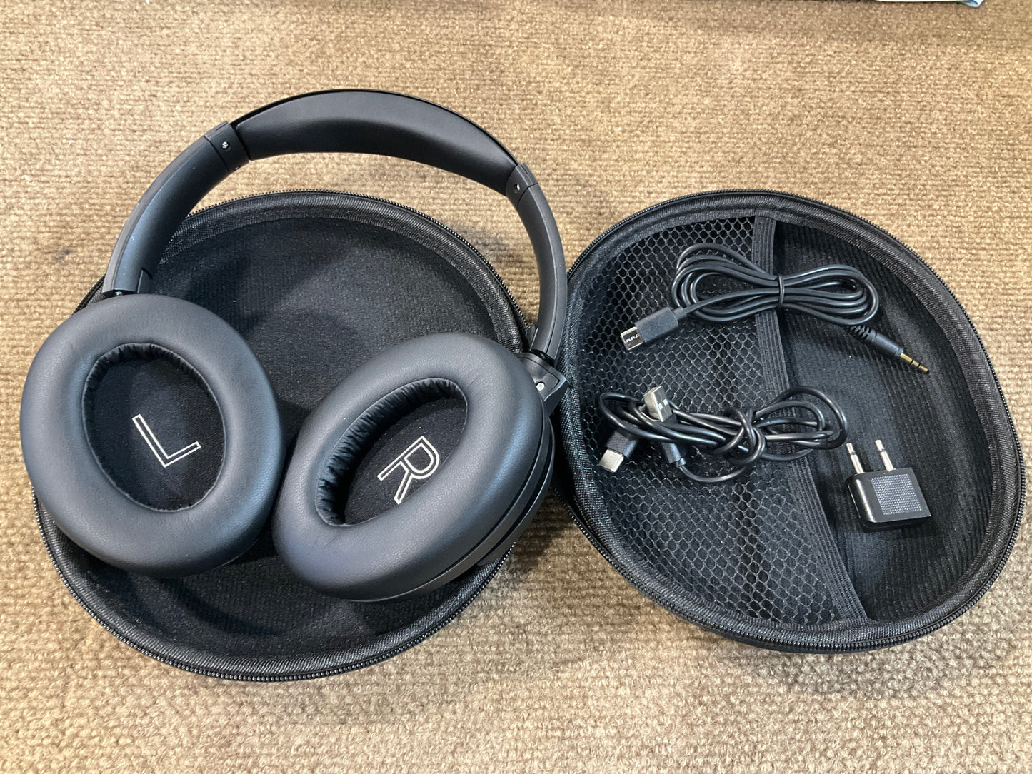 Morpheus-360-Synergy-HD-Bluetooth-Headphones