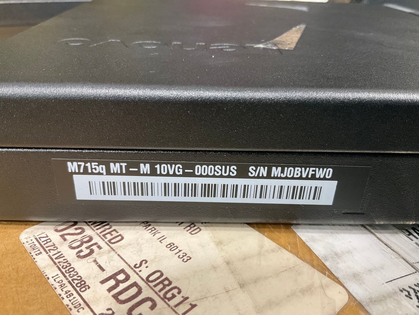 Lenovo-ThinkCentre-M715q-TD-R5P-2400GE-8GB-256GB-BT4-2-WiFiAC-W10P