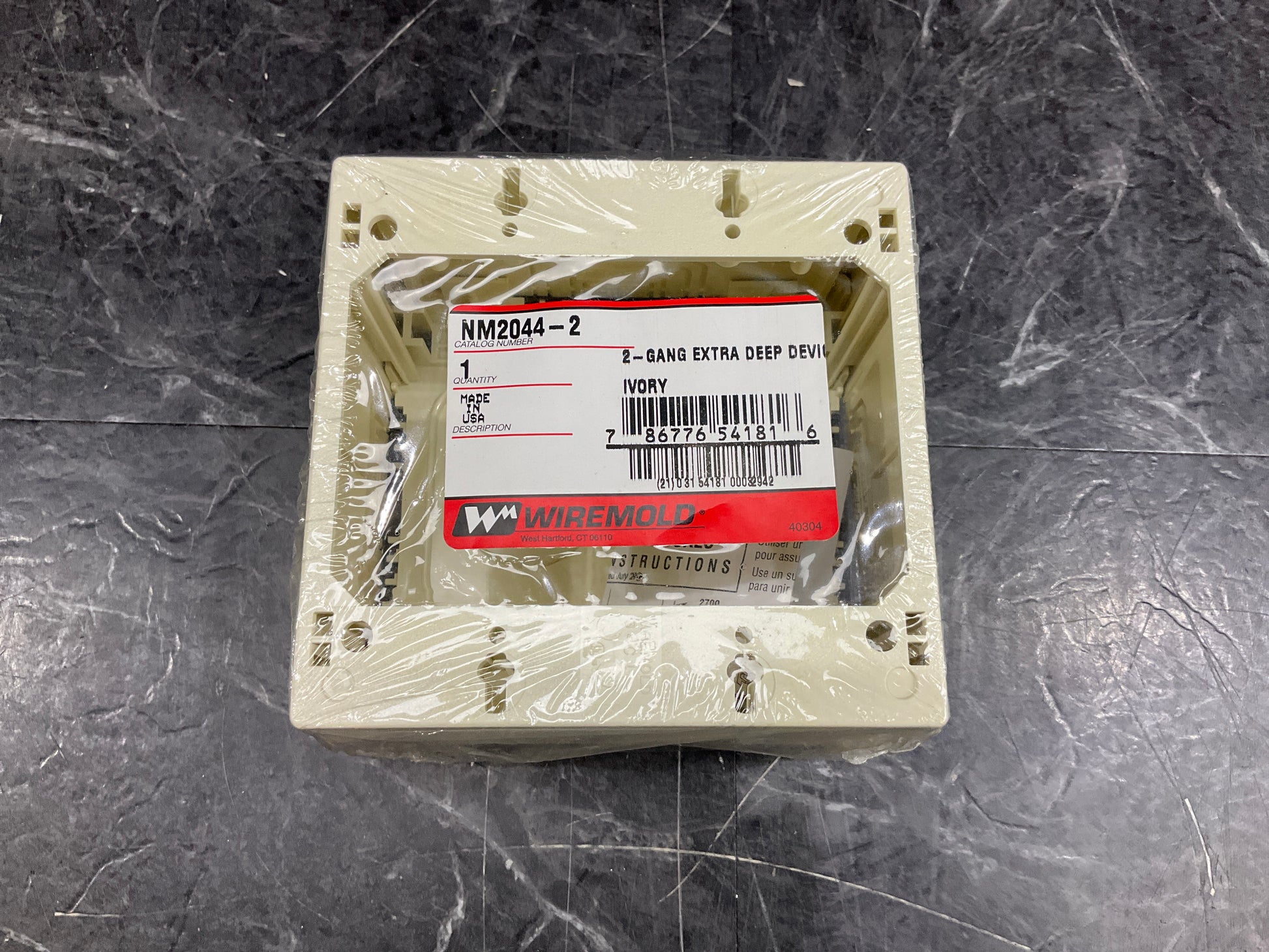 Legrand-WireMold-Extra-Deep-2-Gang-Box-Fitting