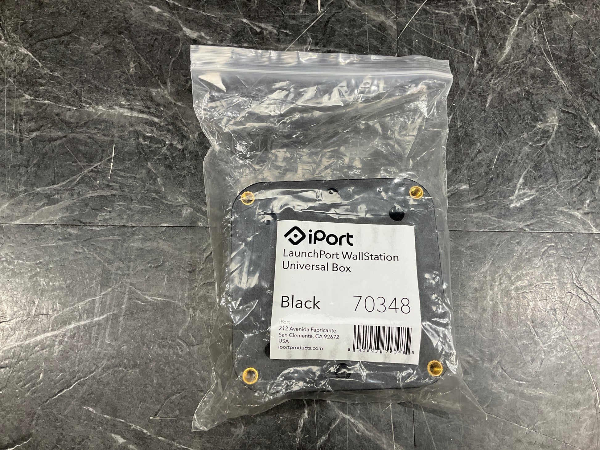 iPort-LaunchPort-WallStation-Universal-Box