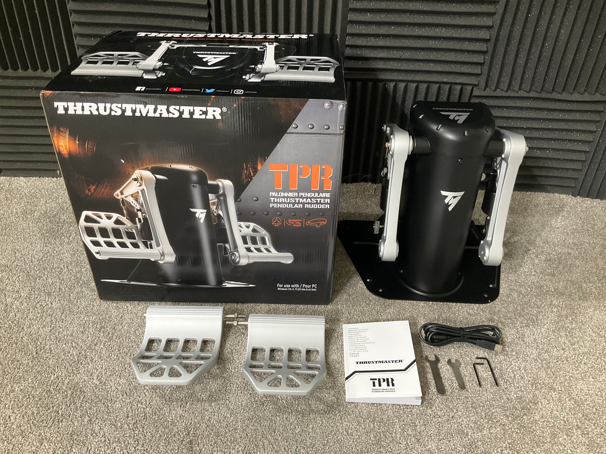Guillemot-Thrustmaster-Pendular-Rudder