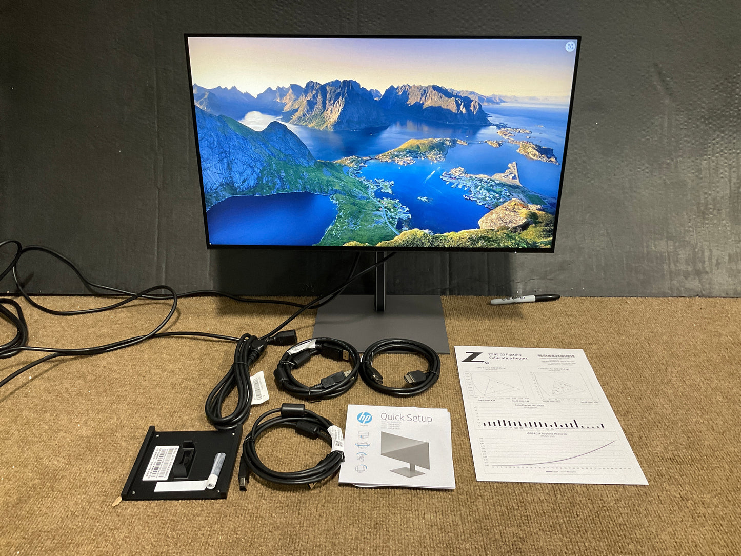 HP-Z24f-G3-23-8--LED-LCD-Display--1080p-