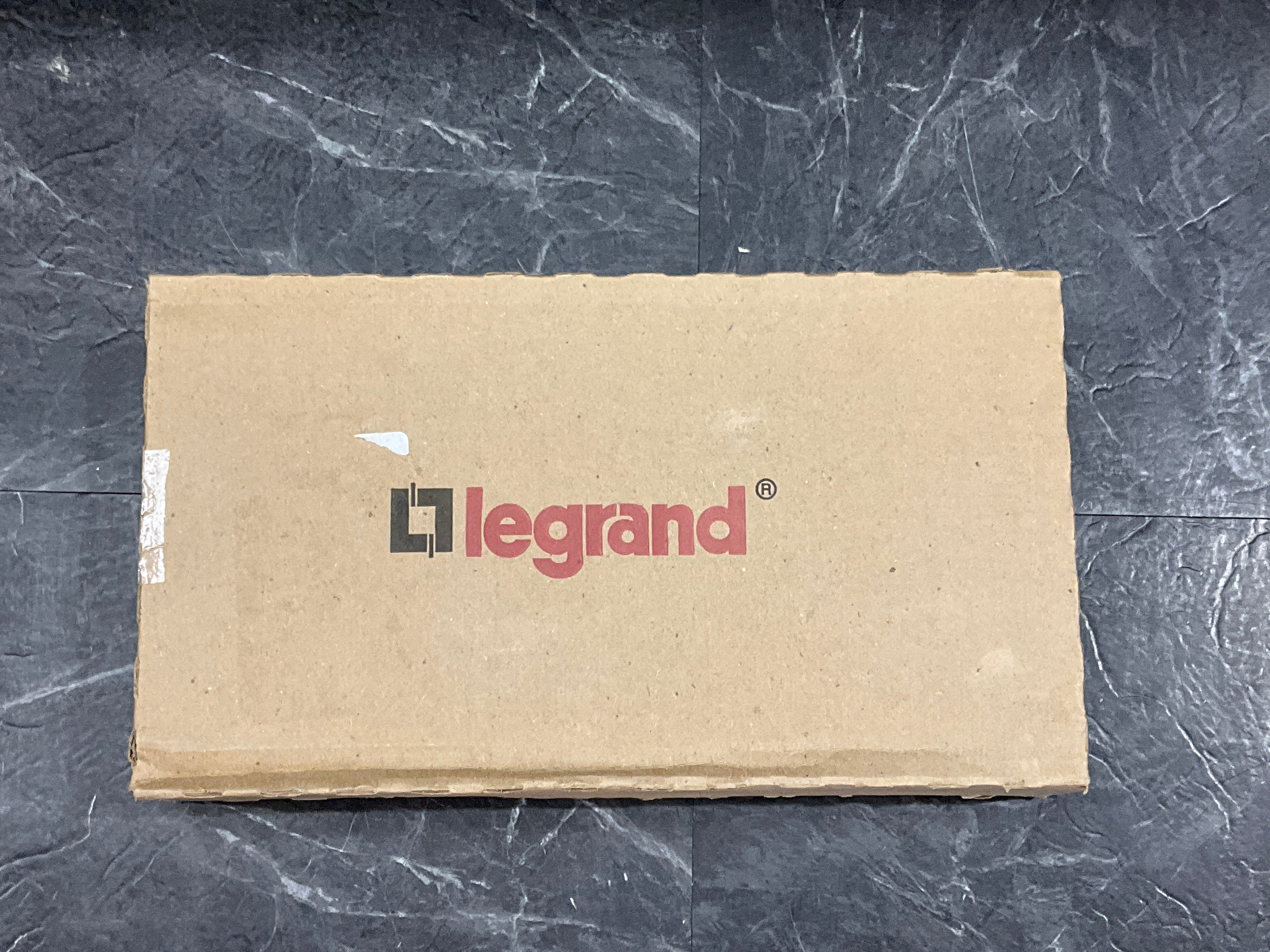 Legrand Wiremold OFR Overlow Raceway 2 Gang Box – Bstock