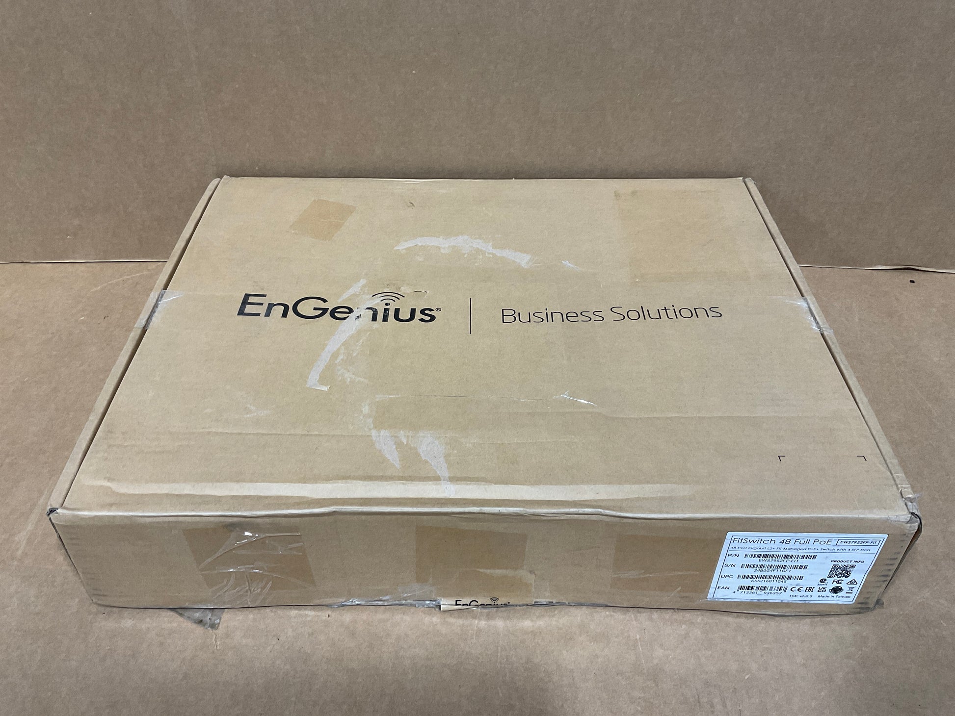 EnGenius-FitSwitch-48-port-Gigabit-PoE--Switch