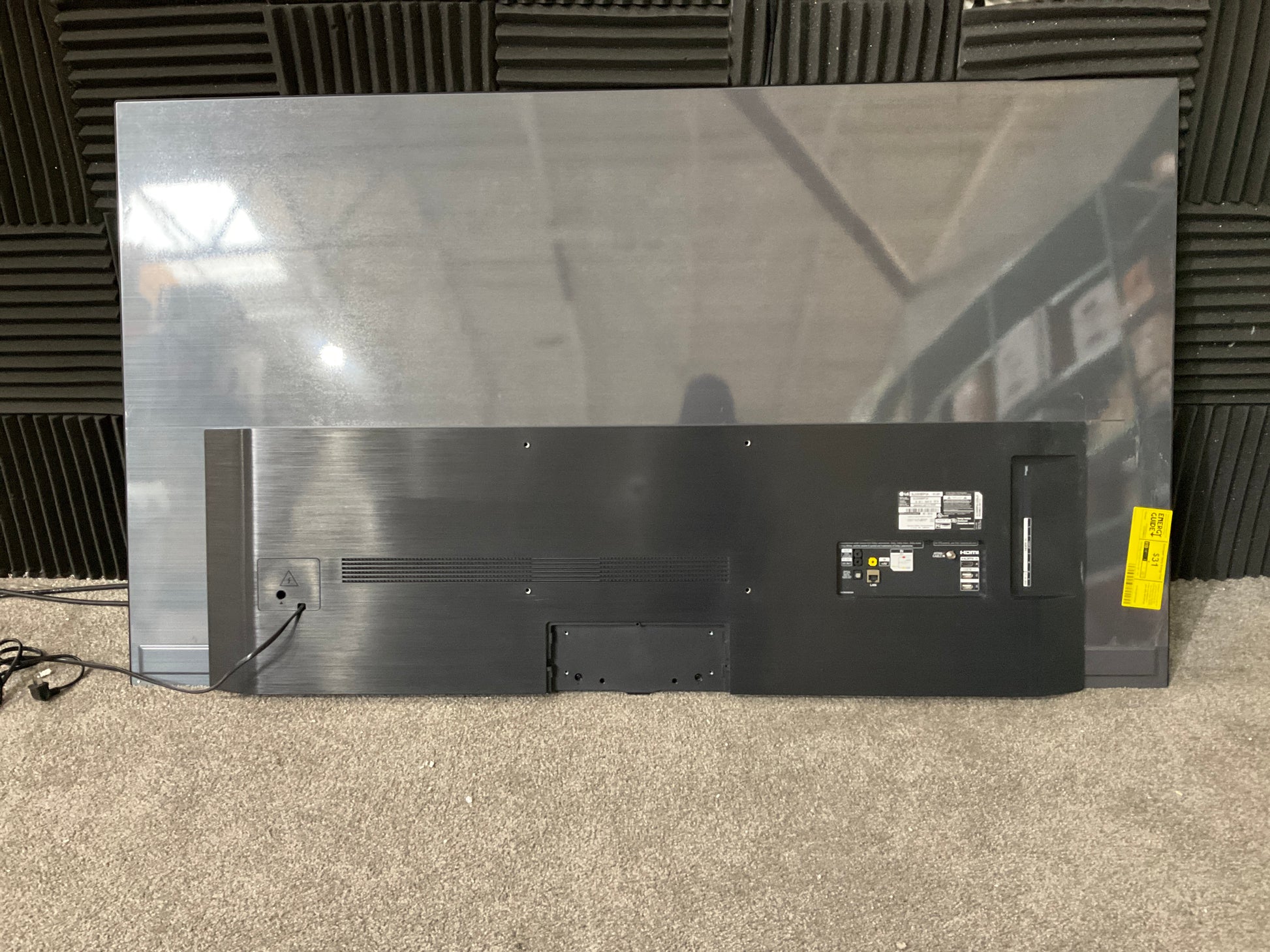 LG-65--OLED-TV--4K---2019-