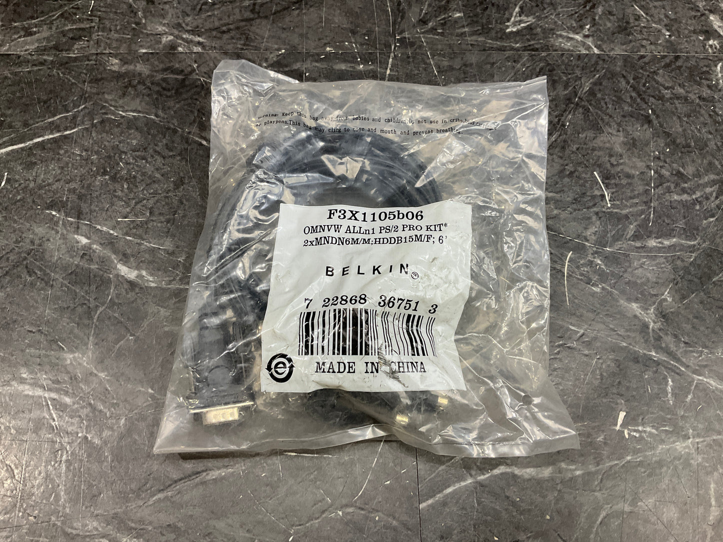 Belkin-OmniView-Pro-Series-Plus-PS-2-KVM-All-in-One-Cable-Kit--6-feet-