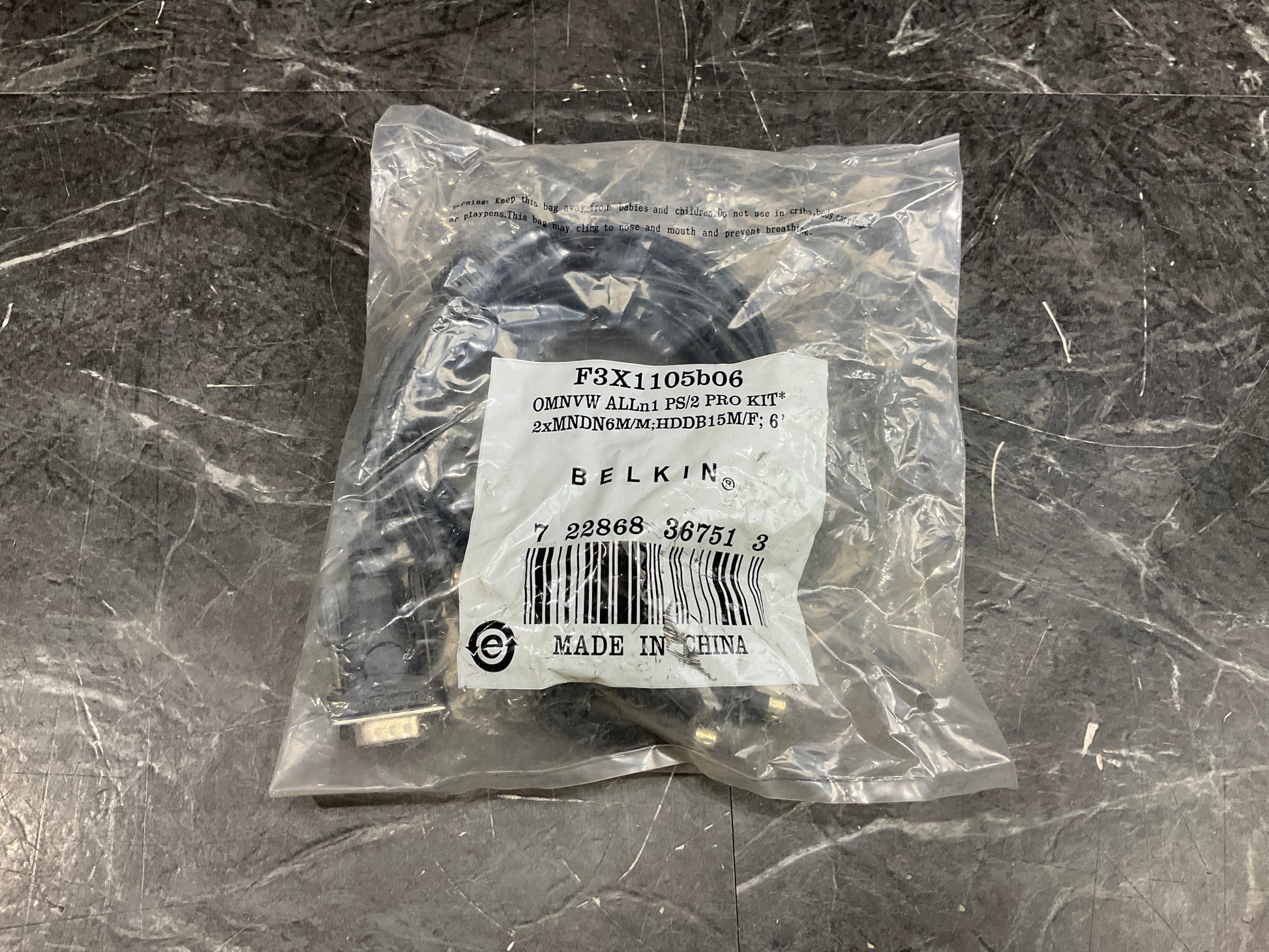 Belkin-OmniView-Pro-Series-Plus-PS-2-KVM-All-in-One-Cable-Kit--6-feet-